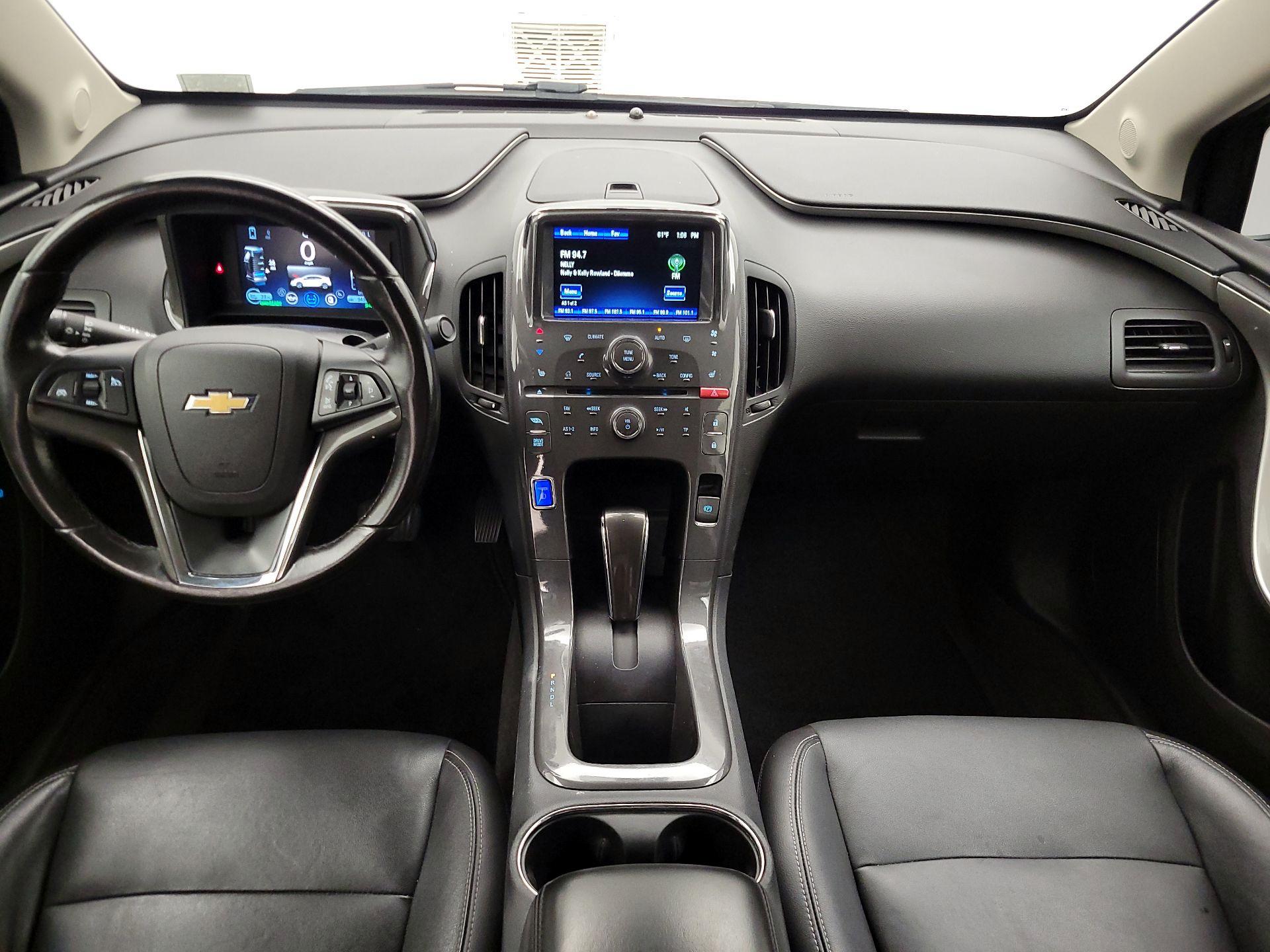 Thumbnail: 2015 Chevrolet Volt - 9