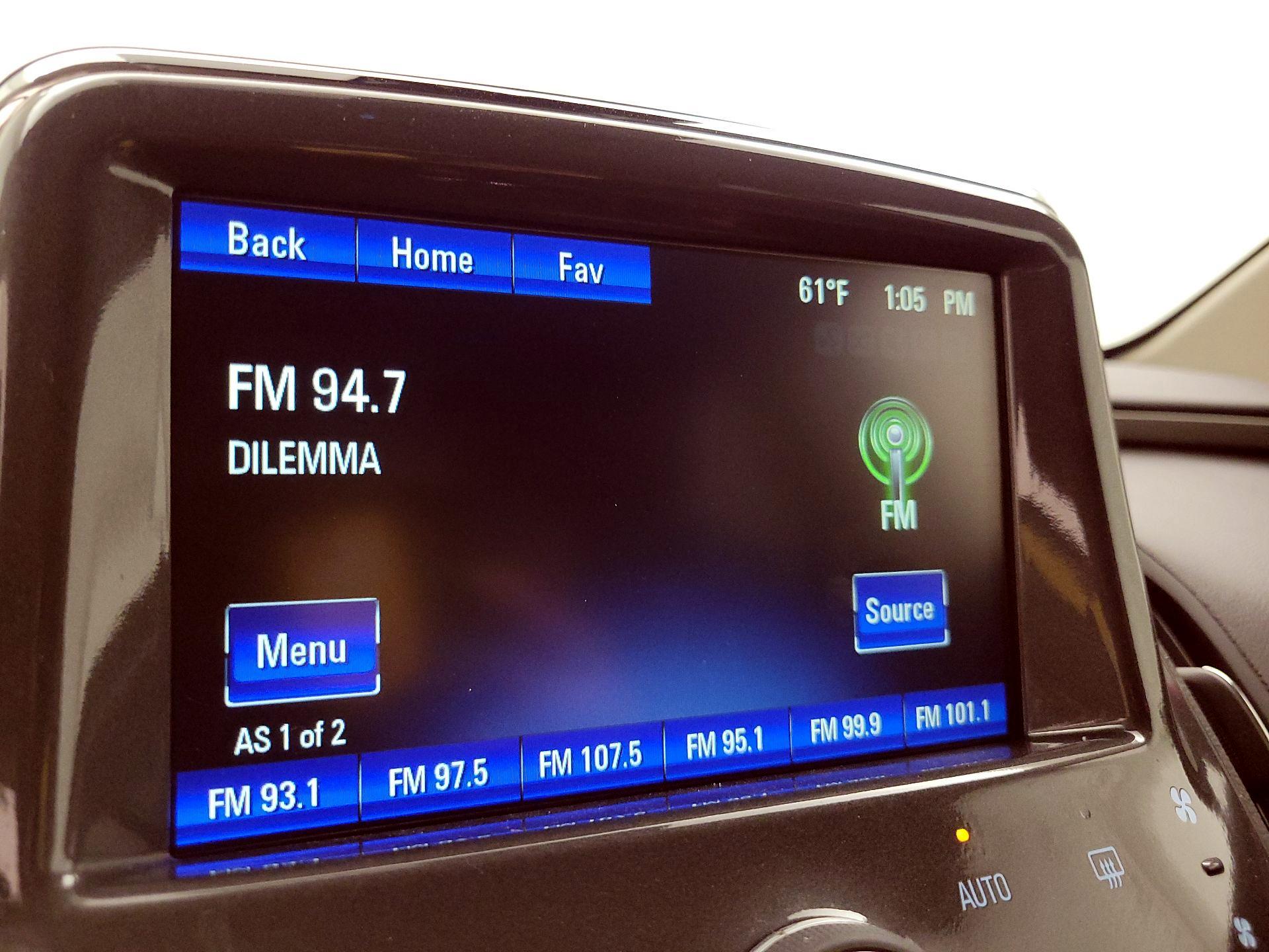 Thumbnail: 2015 Chevrolet Volt - 15