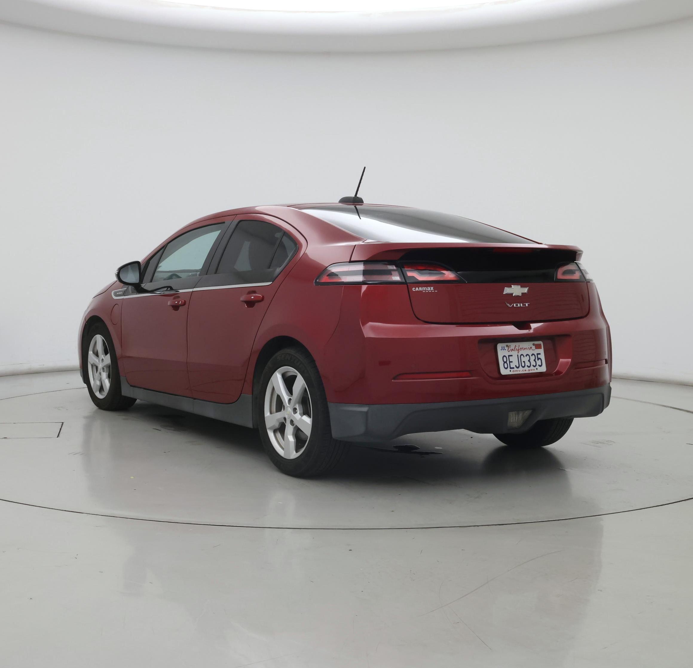 Thumbnail: 2015 Chevrolet Volt - 2