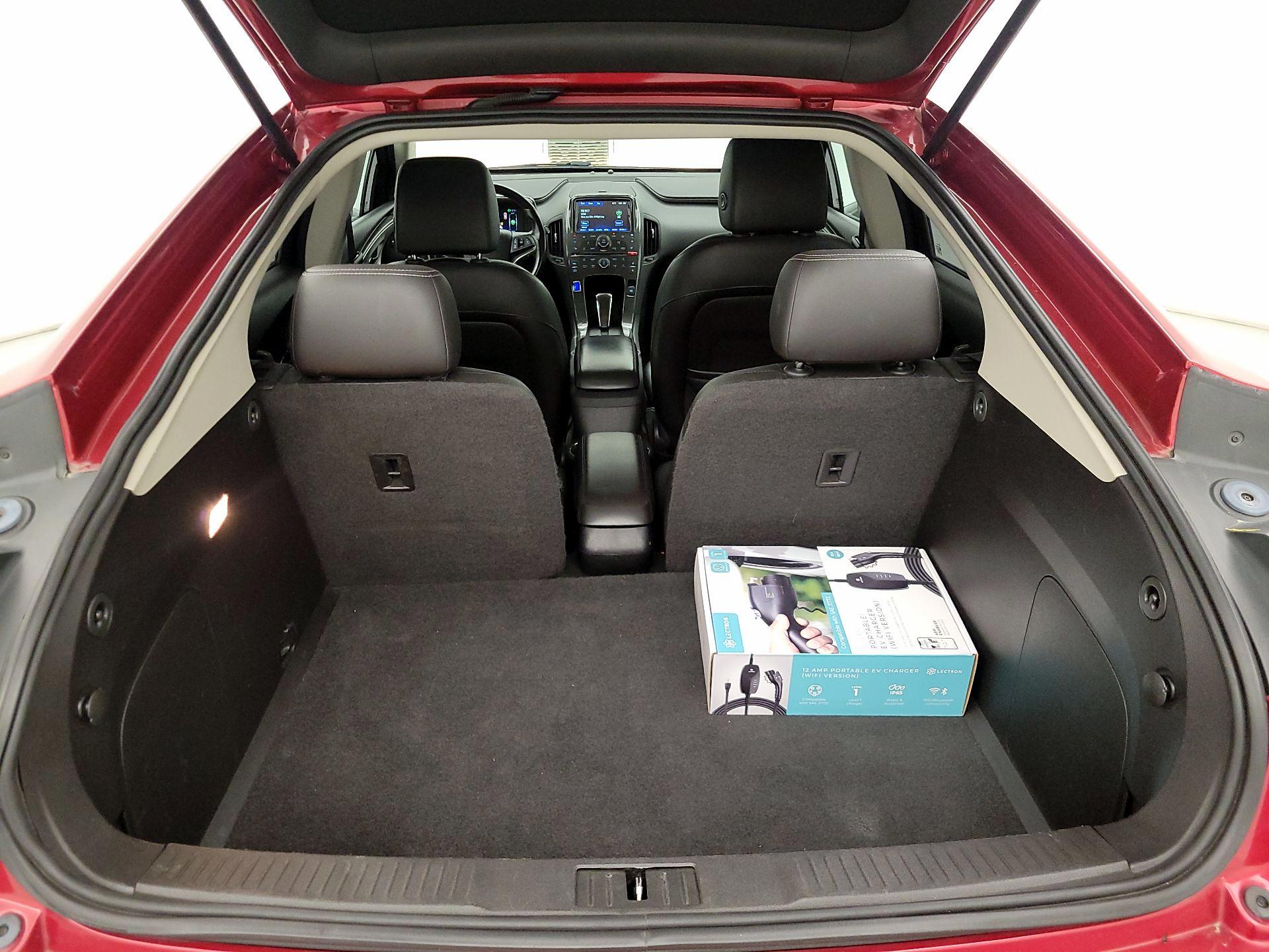 Thumbnail: 2015 Chevrolet Volt - 20