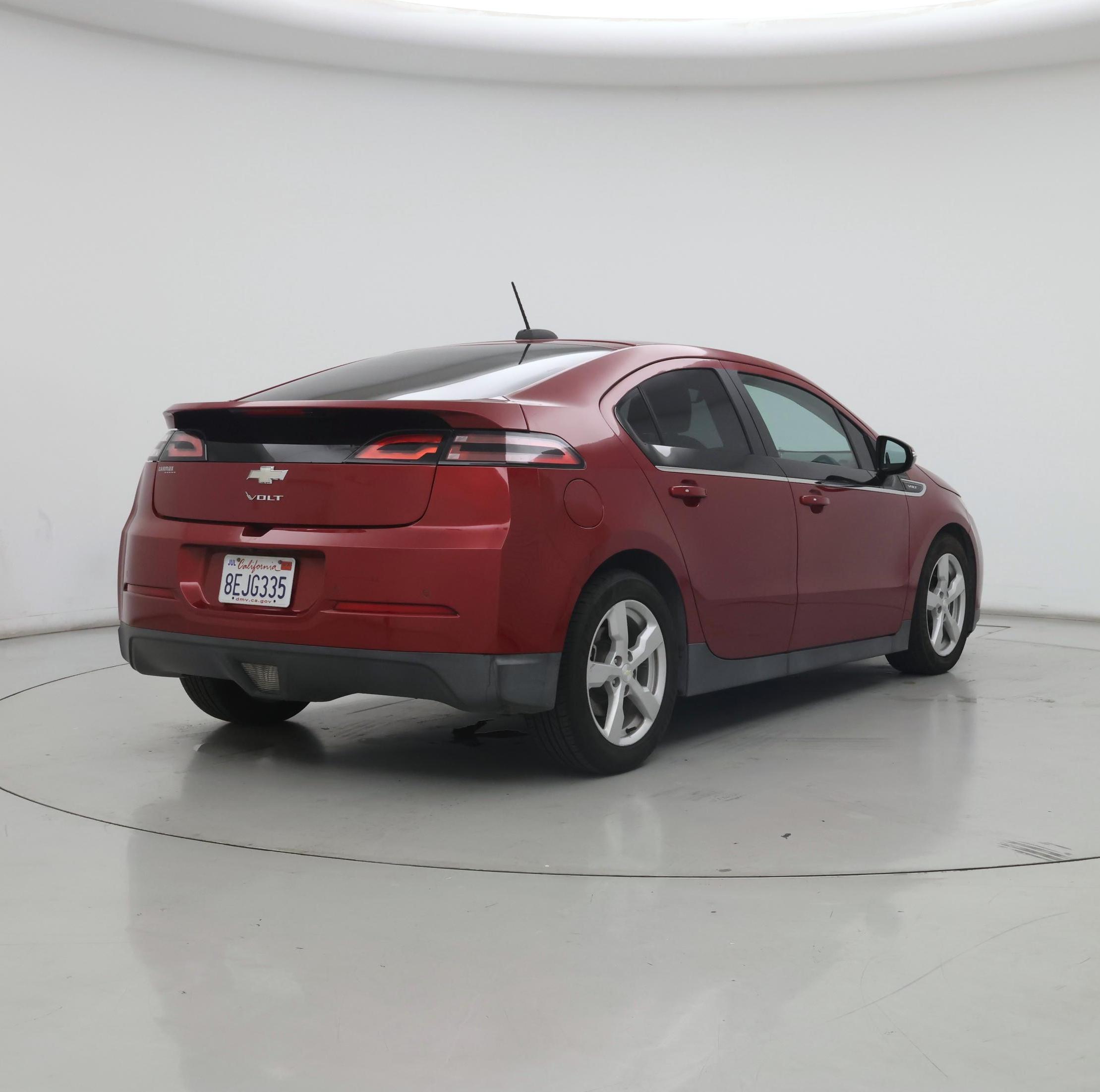 Thumbnail: 2015 Chevrolet Volt - 8
