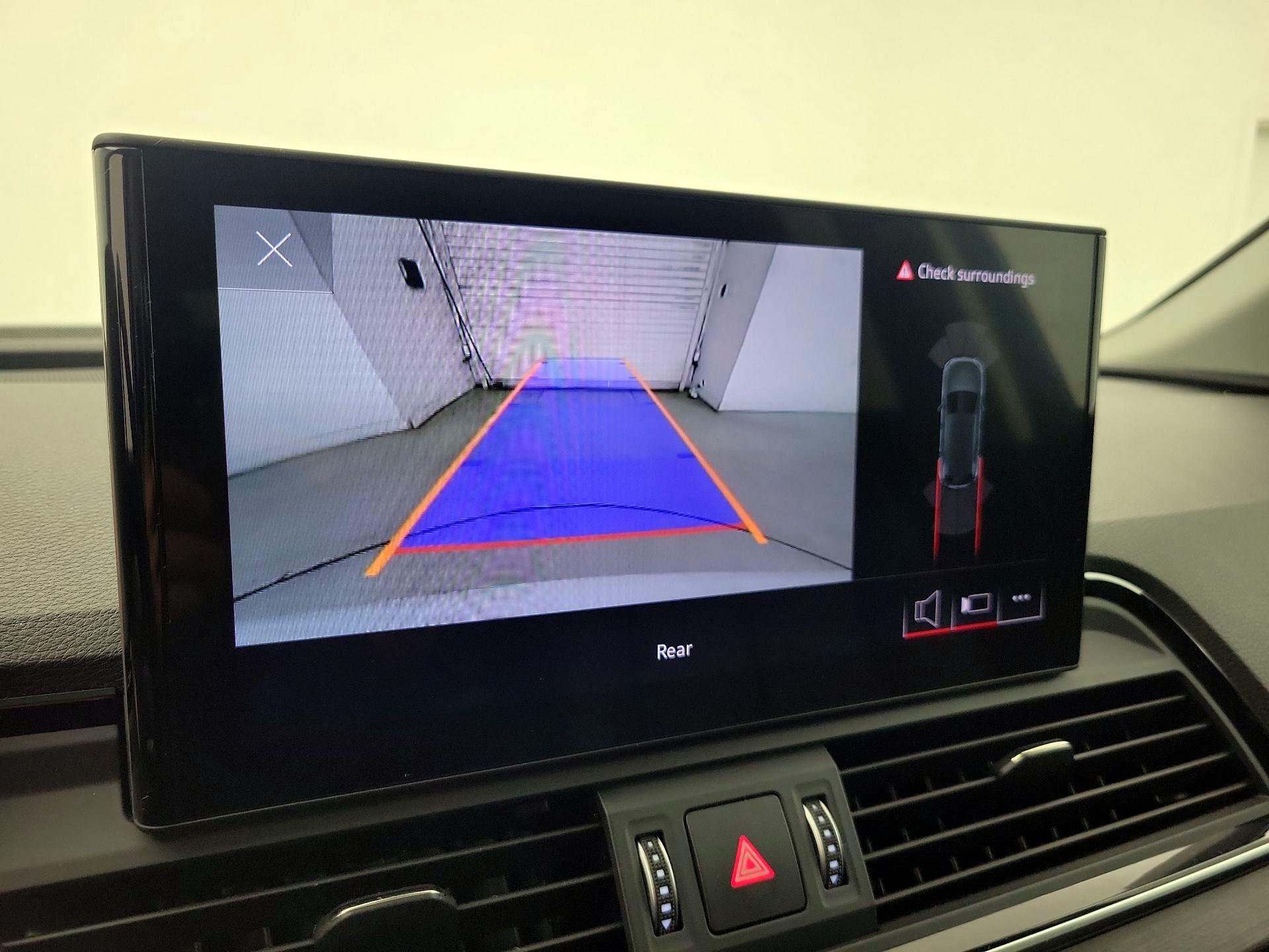 Thumbnail: 2022 Audi Q5 - 14