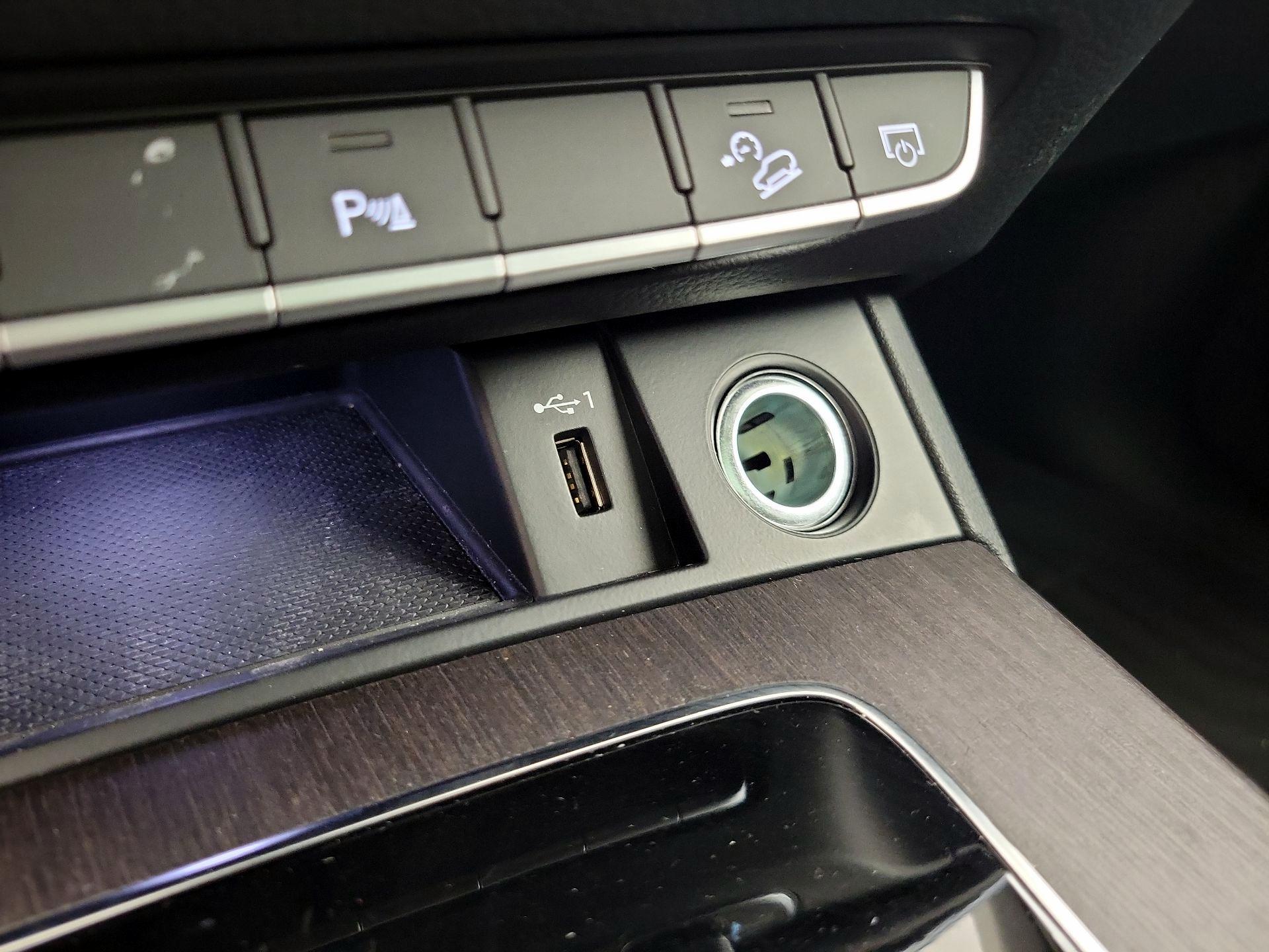 Thumbnail: 2022 Audi Q5 - 18