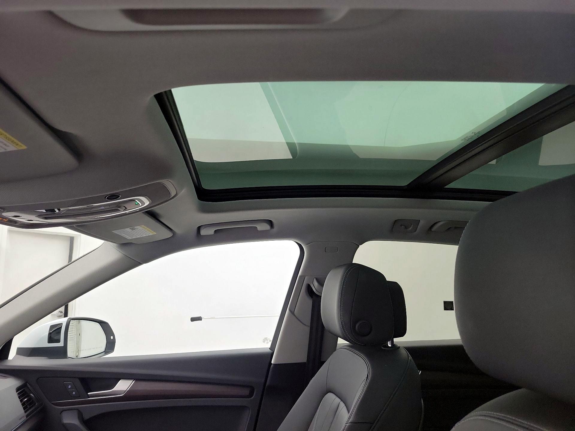 Thumbnail: 2022 Audi Q5 - 19