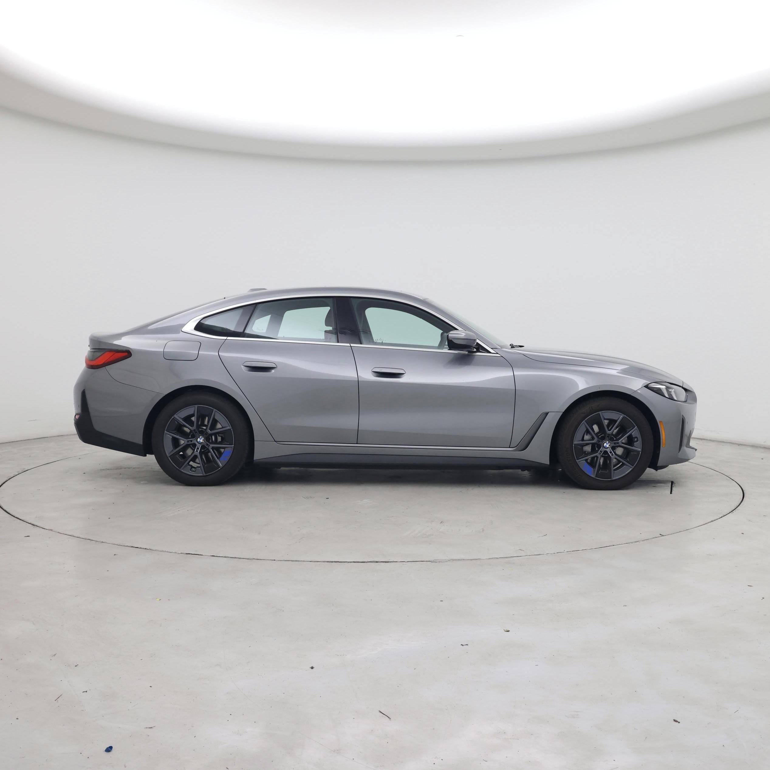 Thumbnail: 2025 BMW i4 - 7