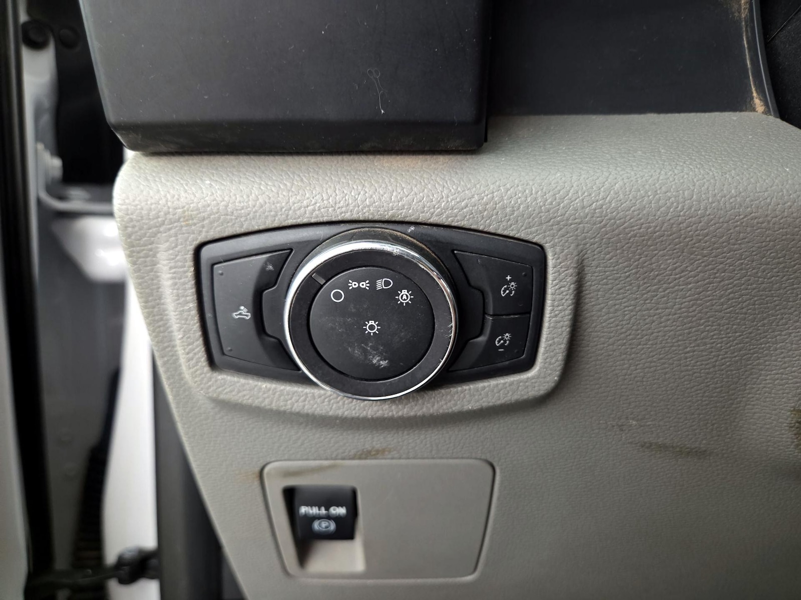 2018 Ford F-150 XL - Photo 14