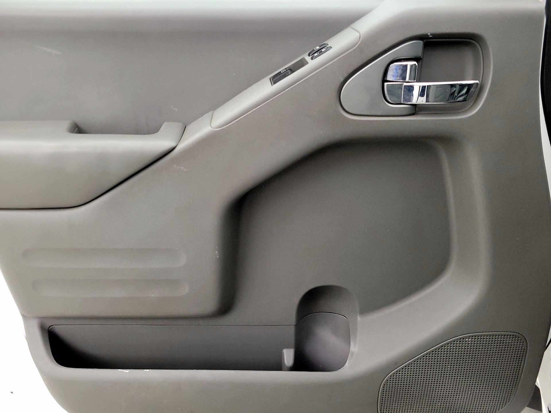 Thumbnail: 2021 Nissan Frontier - 12