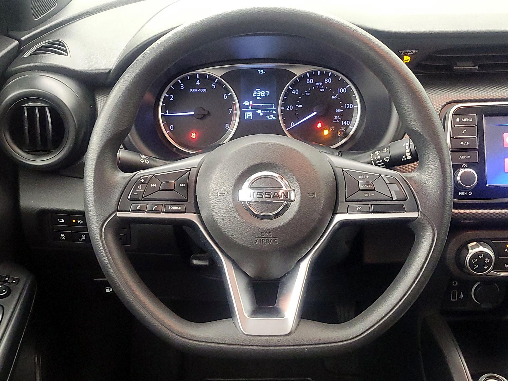 Thumbnail: 2020 Nissan Kicks - 10