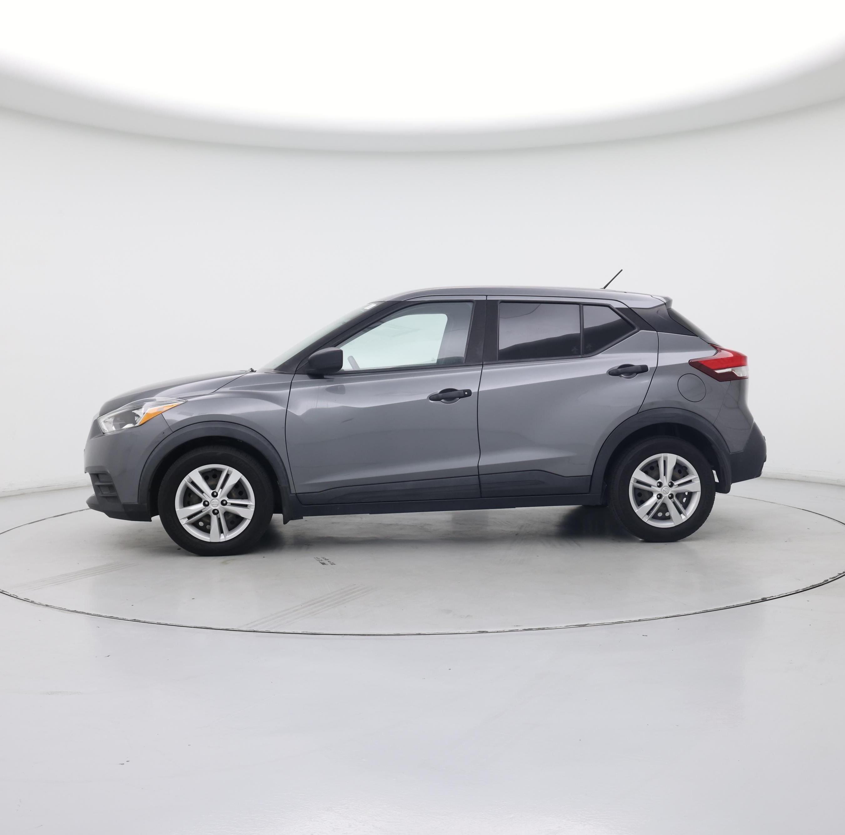 Thumbnail: 2020 Nissan Kicks - 3
