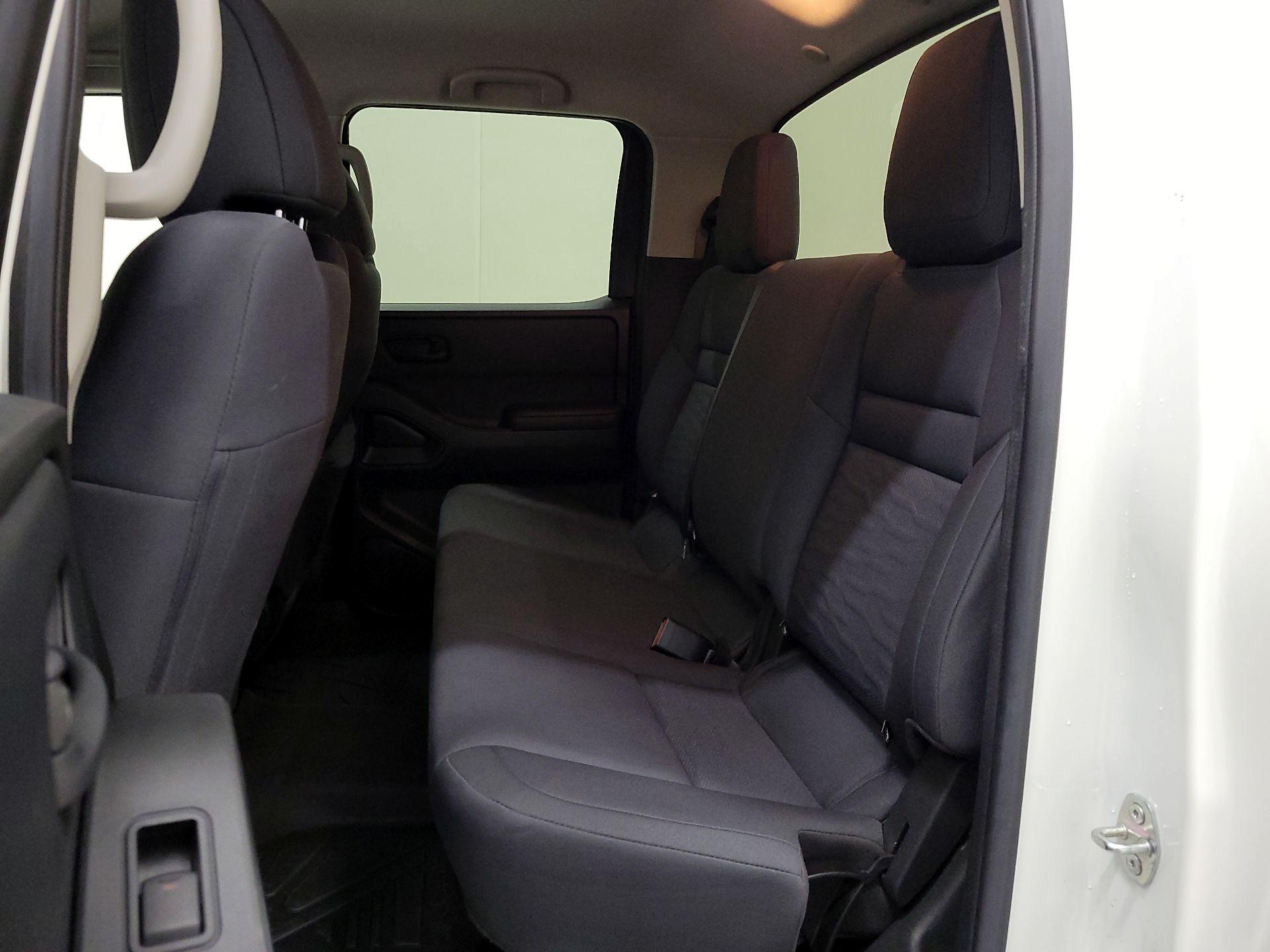 Thumbnail: 2025 Nissan Frontier - 19