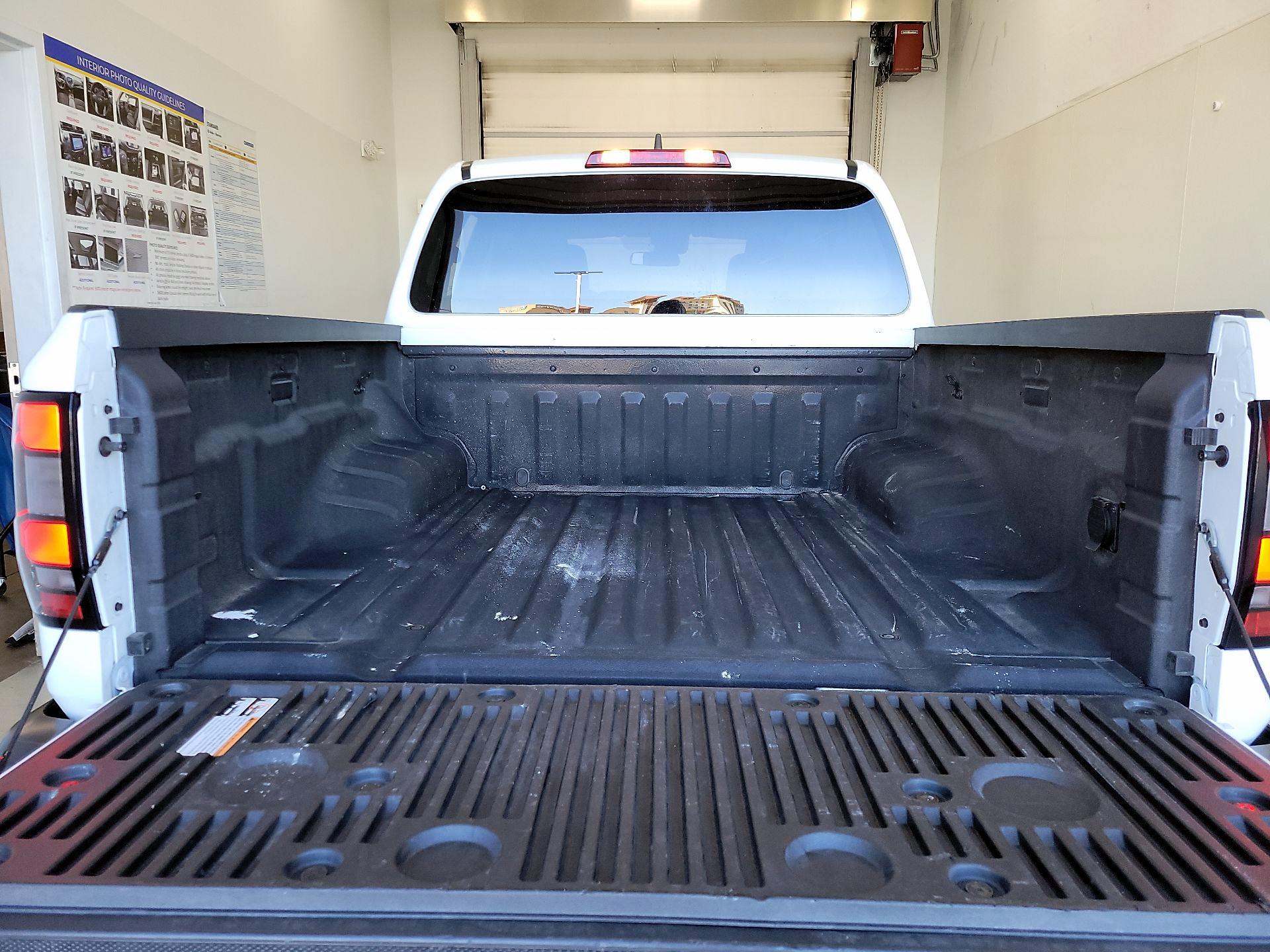 Thumbnail: 2025 Nissan Frontier - 20