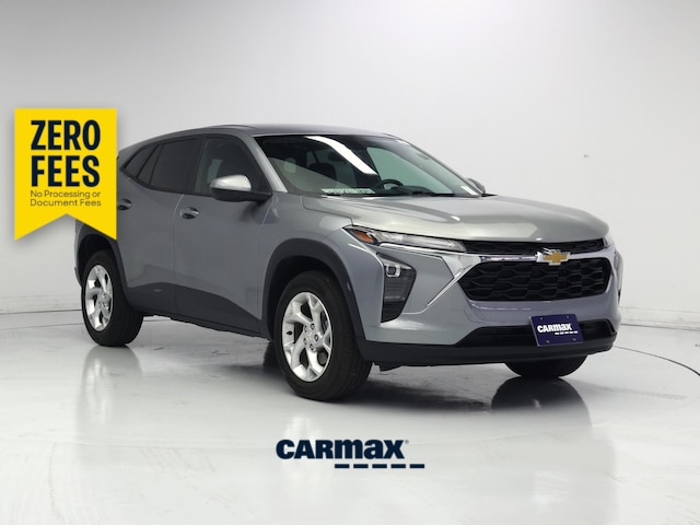 Silver 2024 Chevrolet Trax SUV / Crossover Front-Wheel Drive Automatic