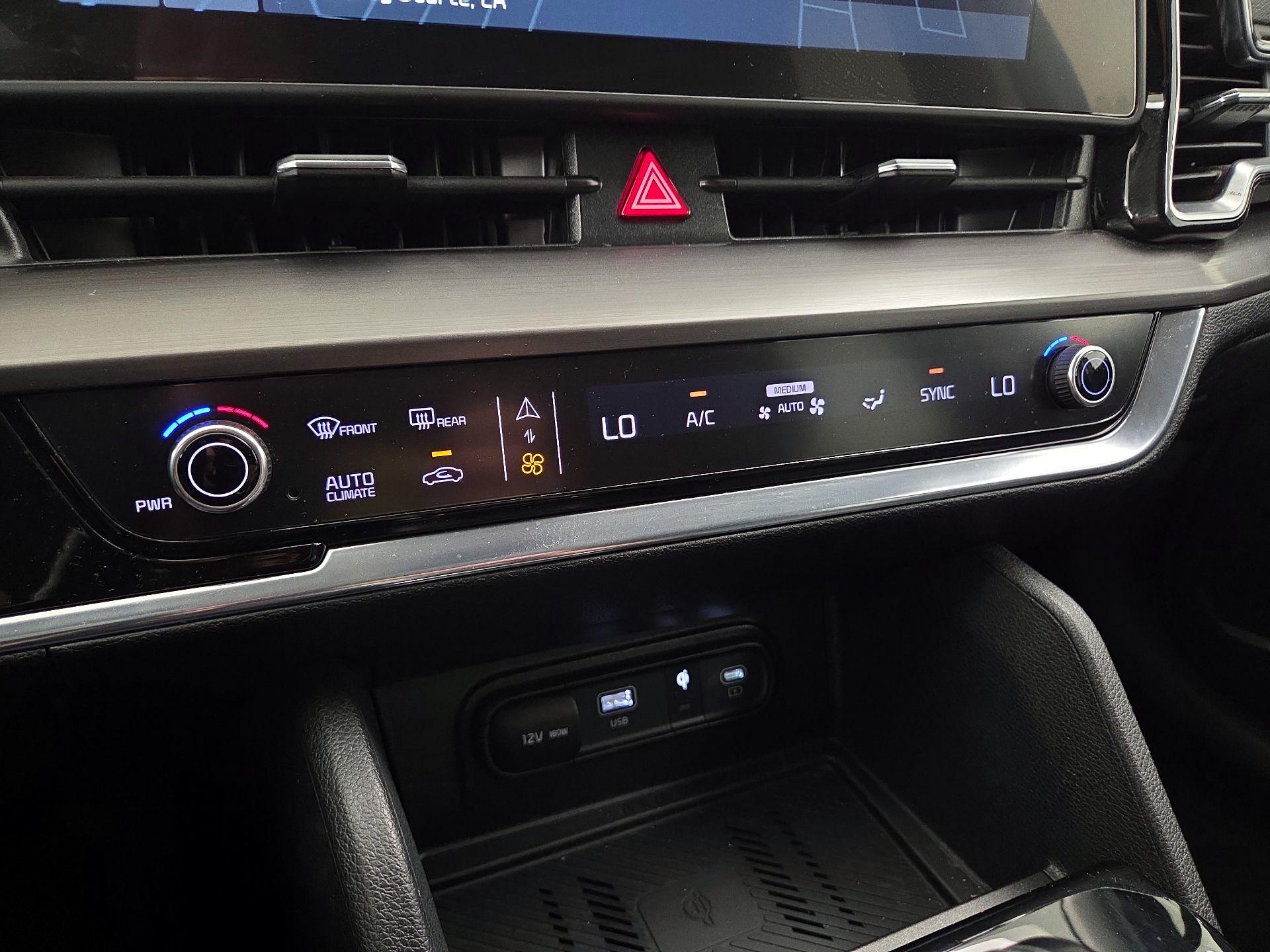 Thumbnail: 2023 Kia Sportage - 17