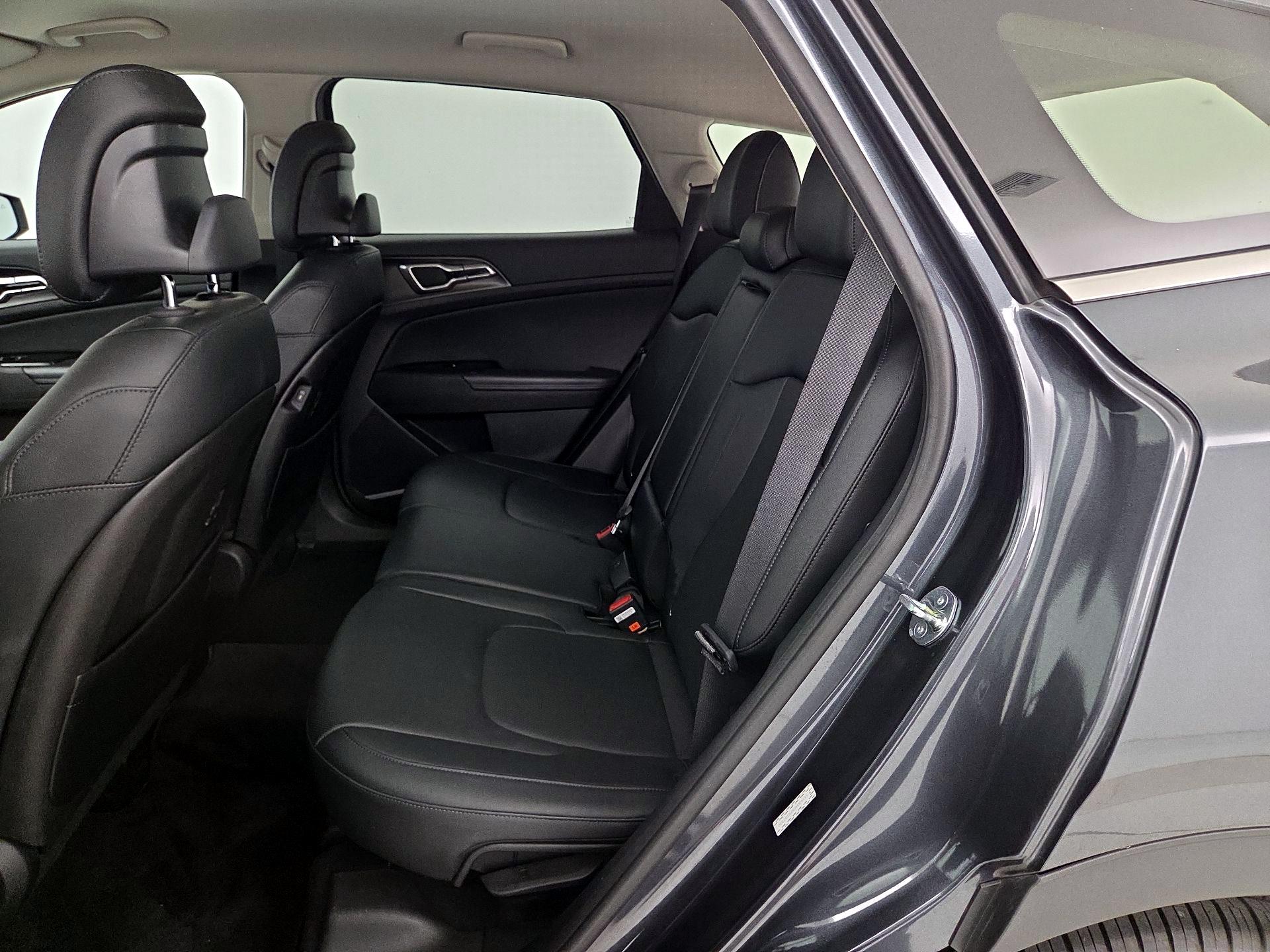 Thumbnail: 2023 Kia Sportage - 20