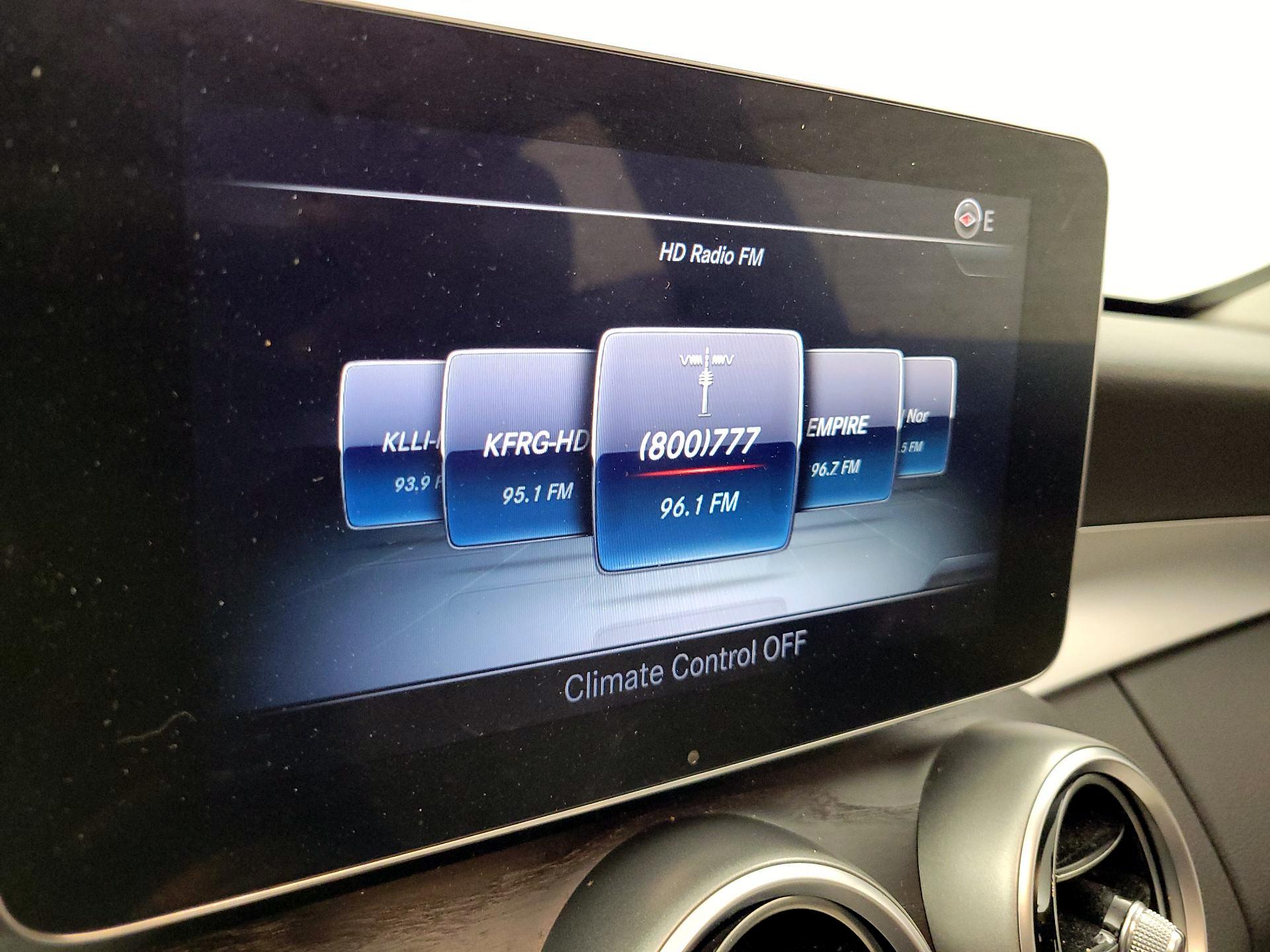 Thumbnail: 2015 Mercedes-Benz C-Class - 15