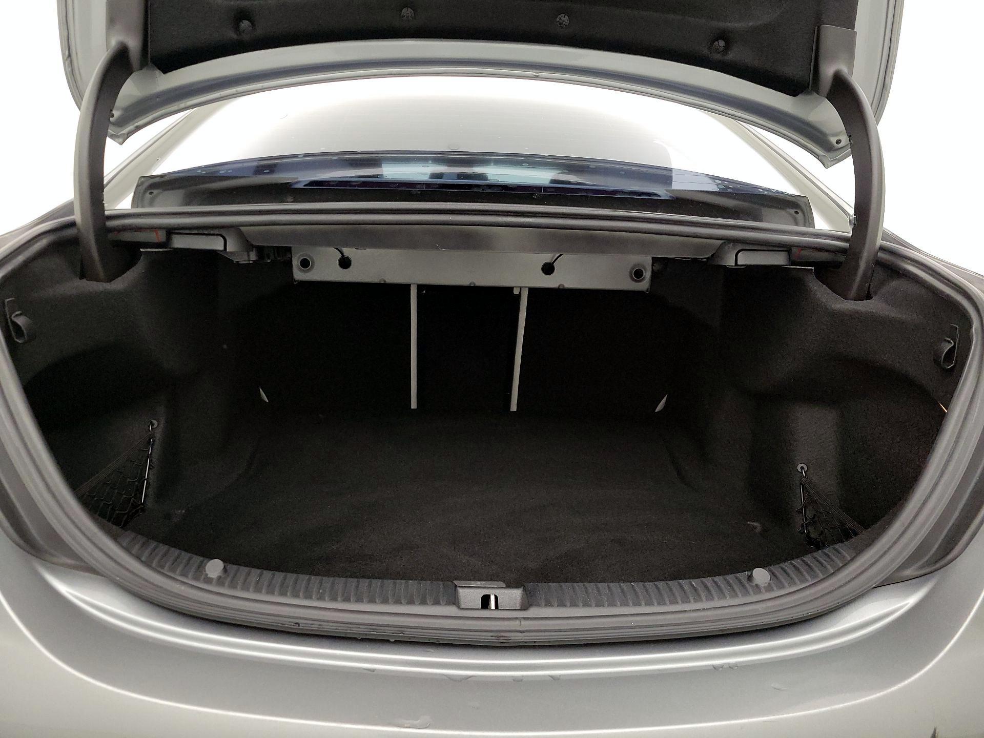 Thumbnail: 2015 Mercedes-Benz C-Class - 20