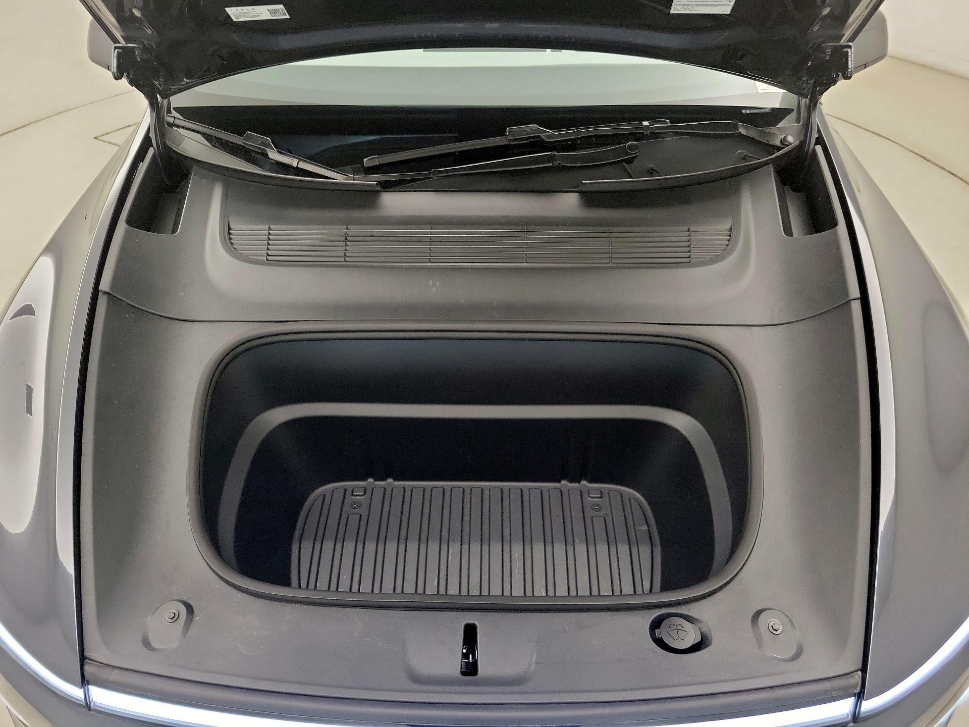 Thumbnail: 2026 Tesla Model Y - 20