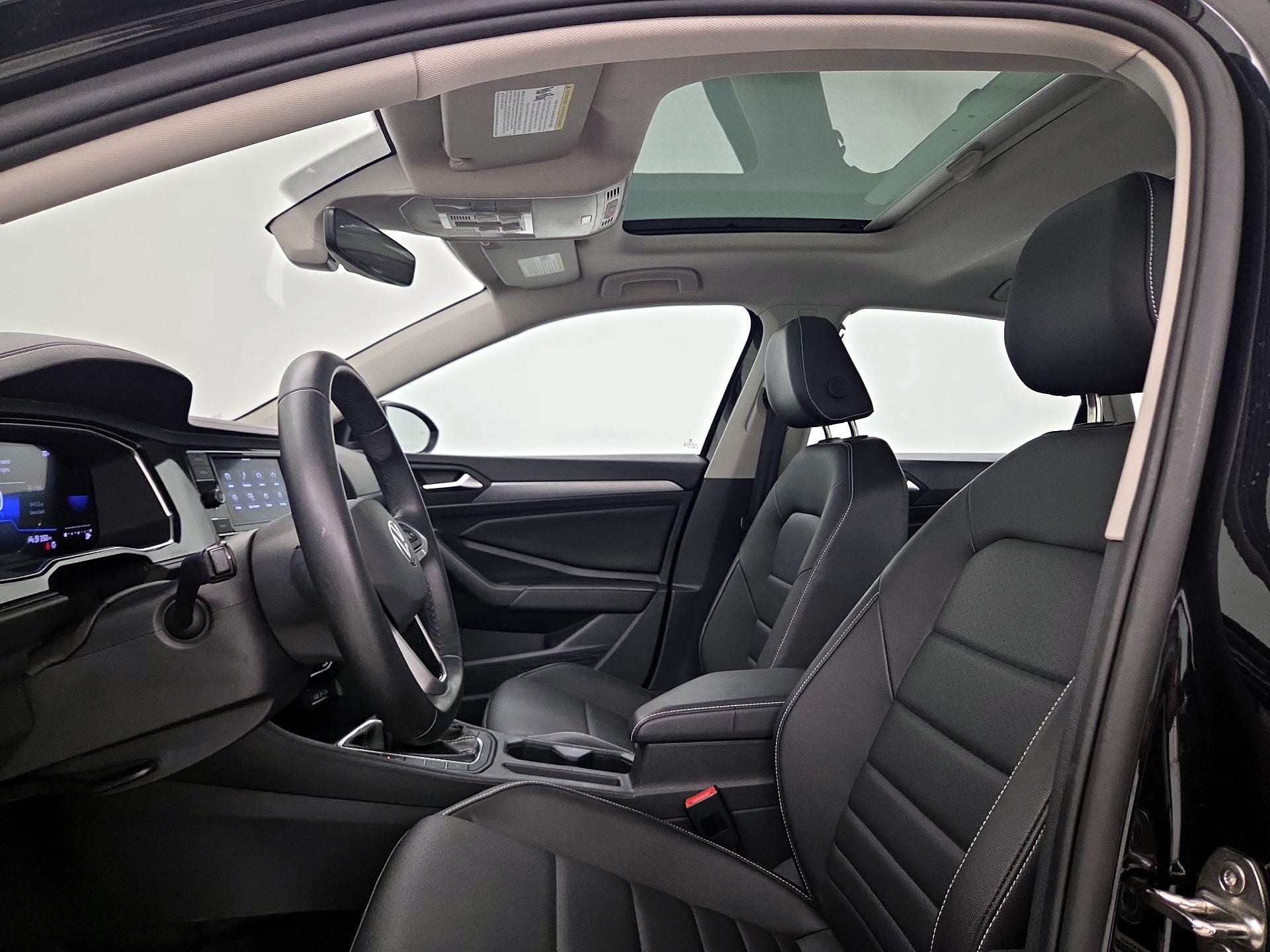 Thumbnail: 2024 Volkswagen Jetta - 19