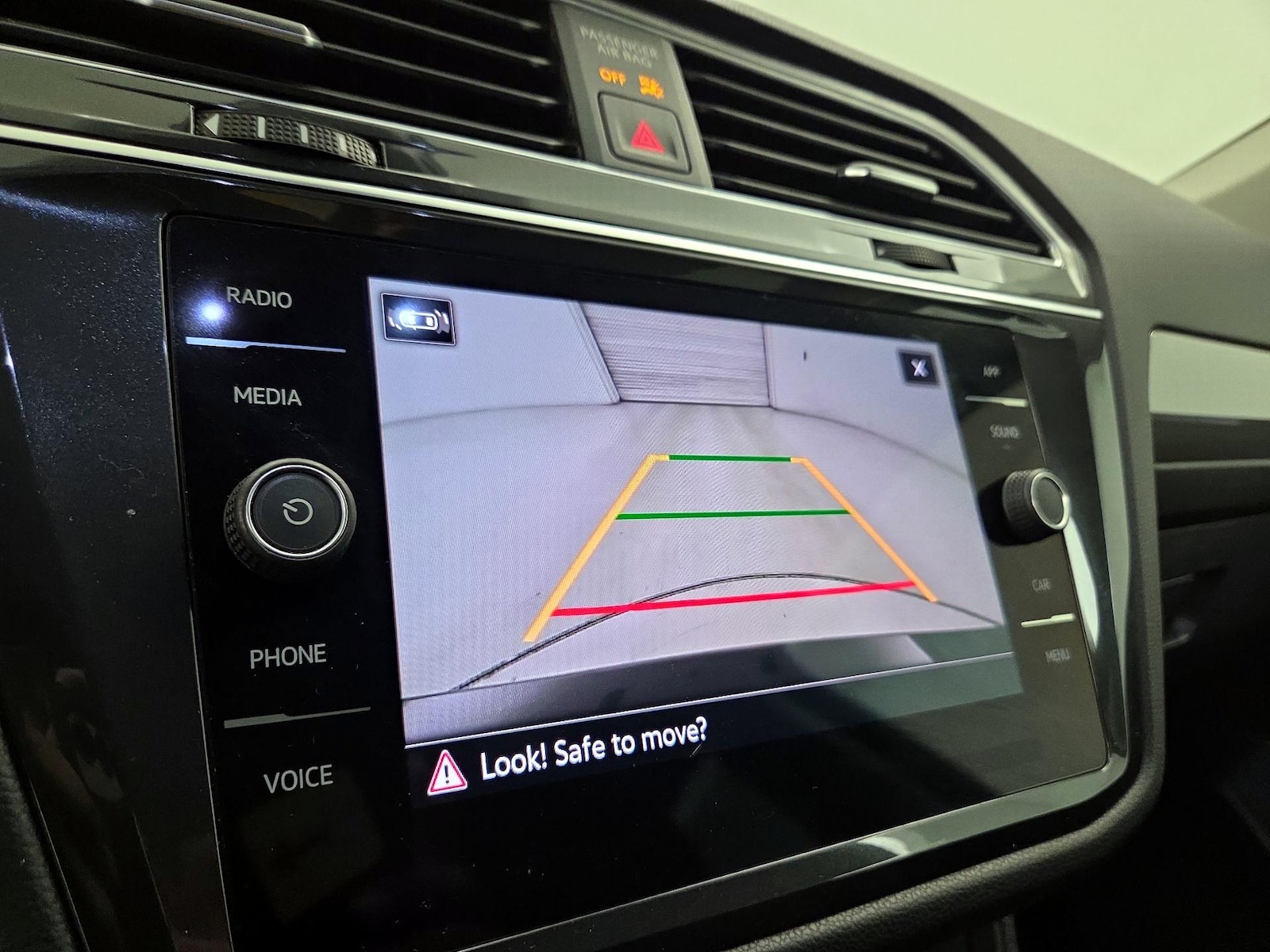 2023 Volkswagen Tiguan SE - Photo 15