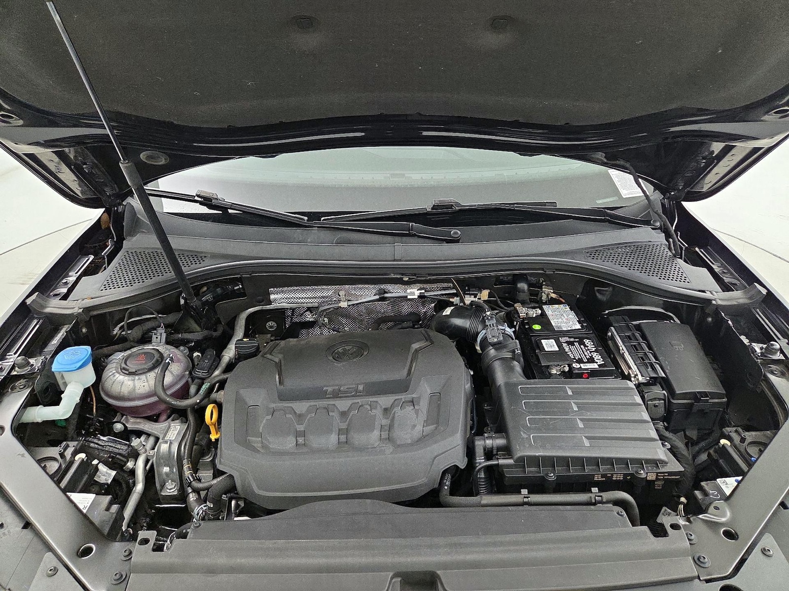 2023 Volkswagen Tiguan SE - Photo 24