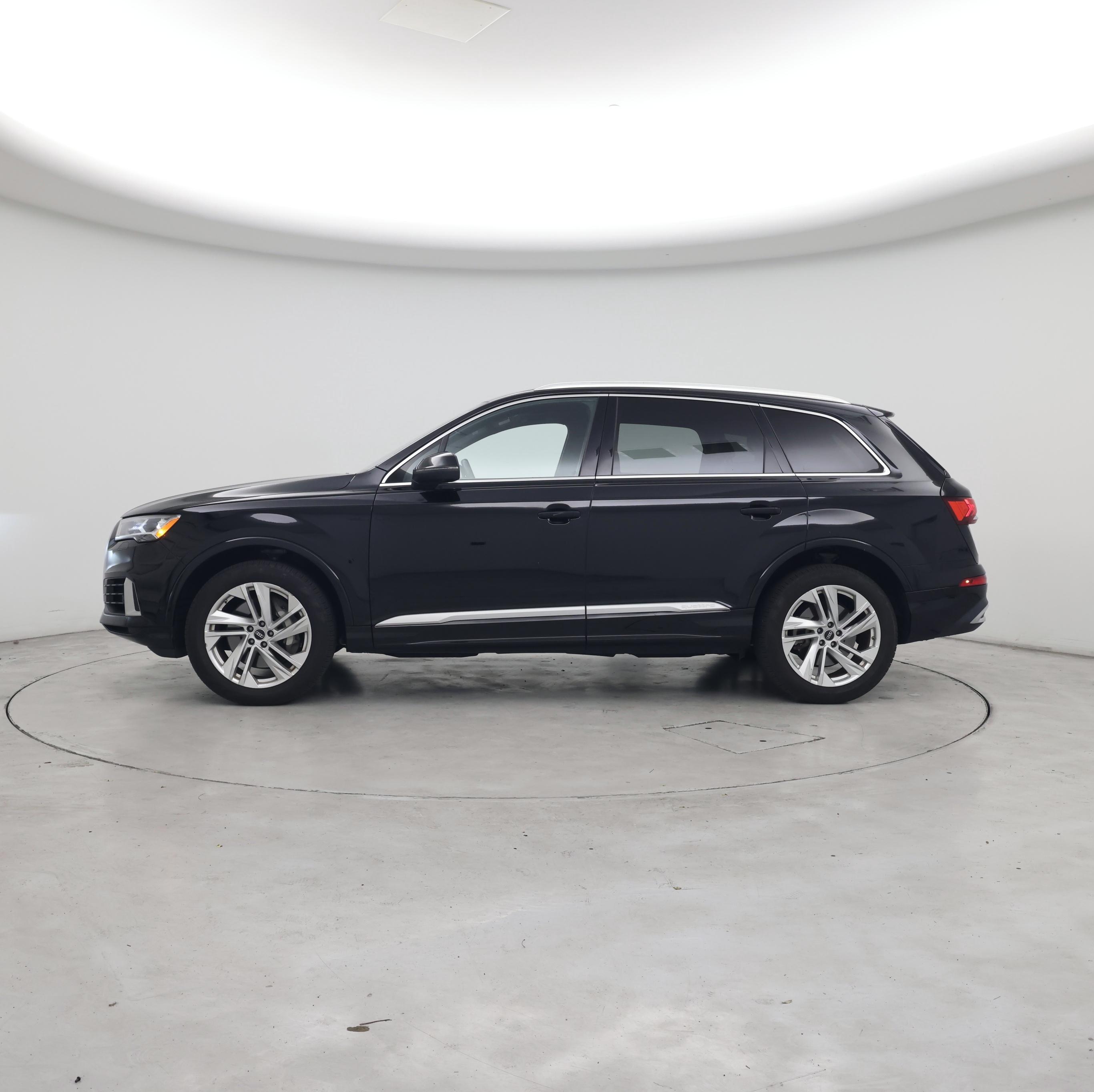 Thumbnail: 2022 Audi Q7 - 3