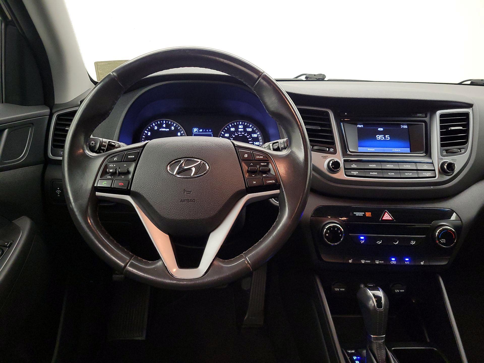 Thumbnail: 2017 Hyundai Tucson - 10