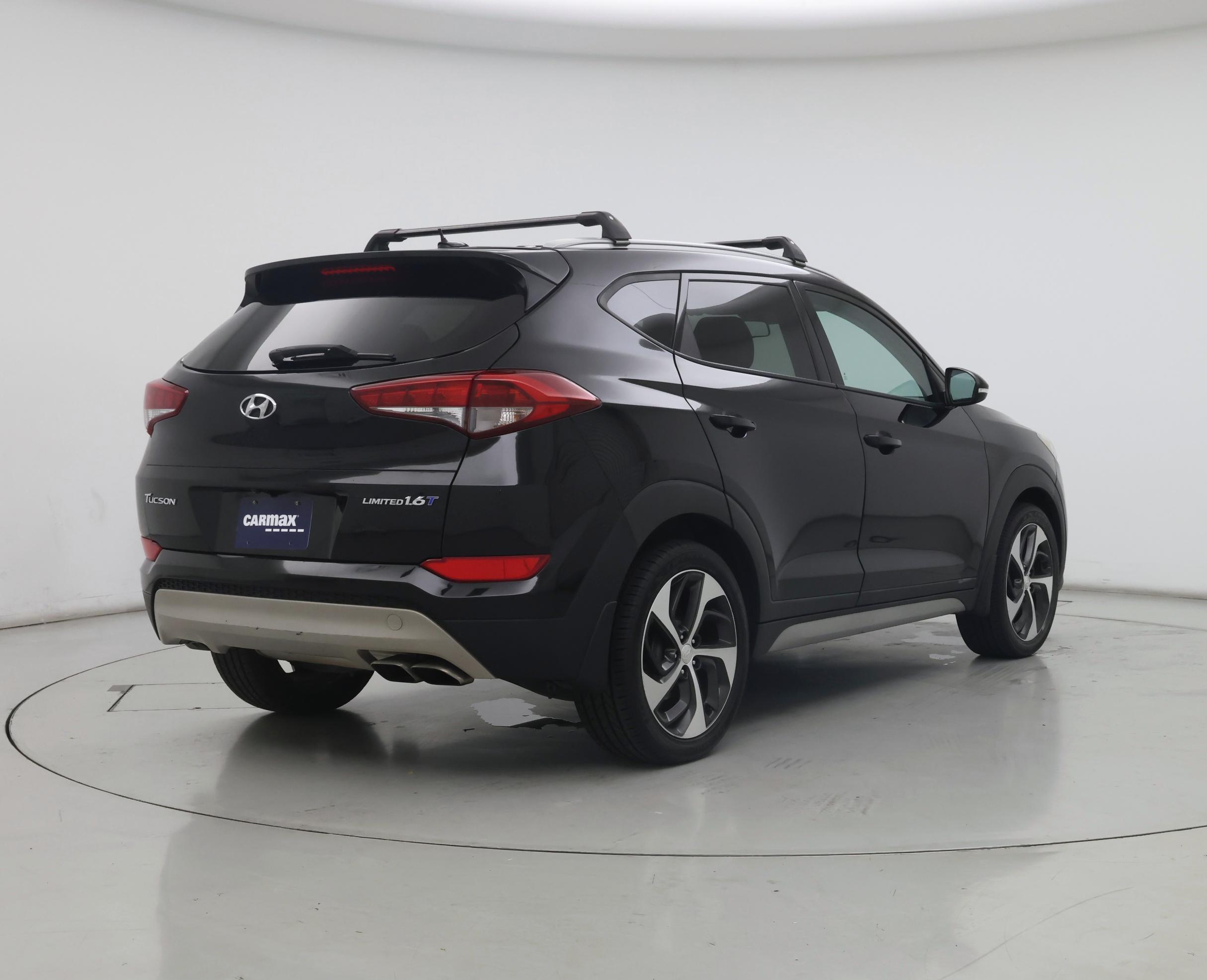 Thumbnail: 2017 Hyundai Tucson - 8