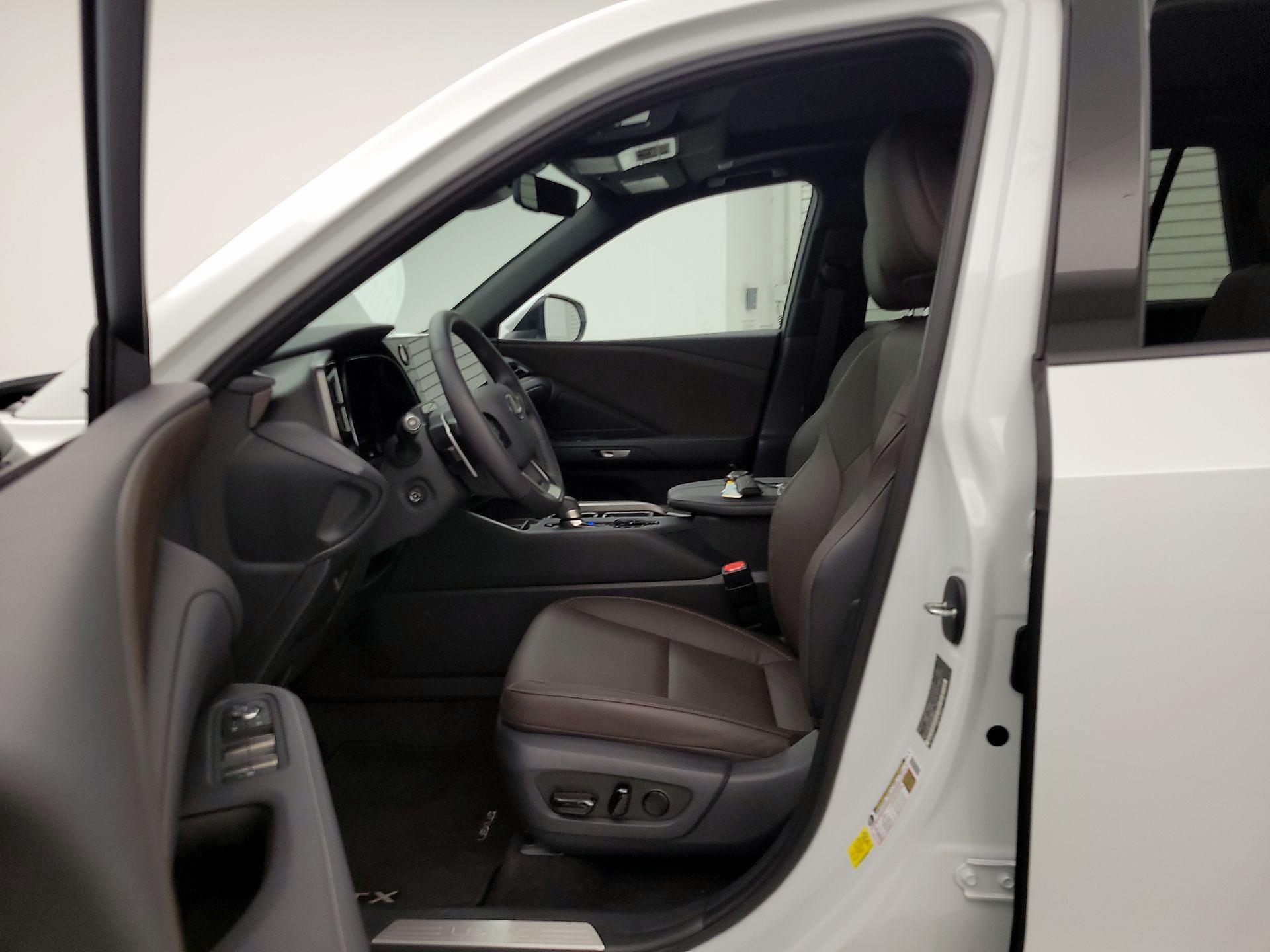 Thumbnail: 2026 Lexus TX - 11