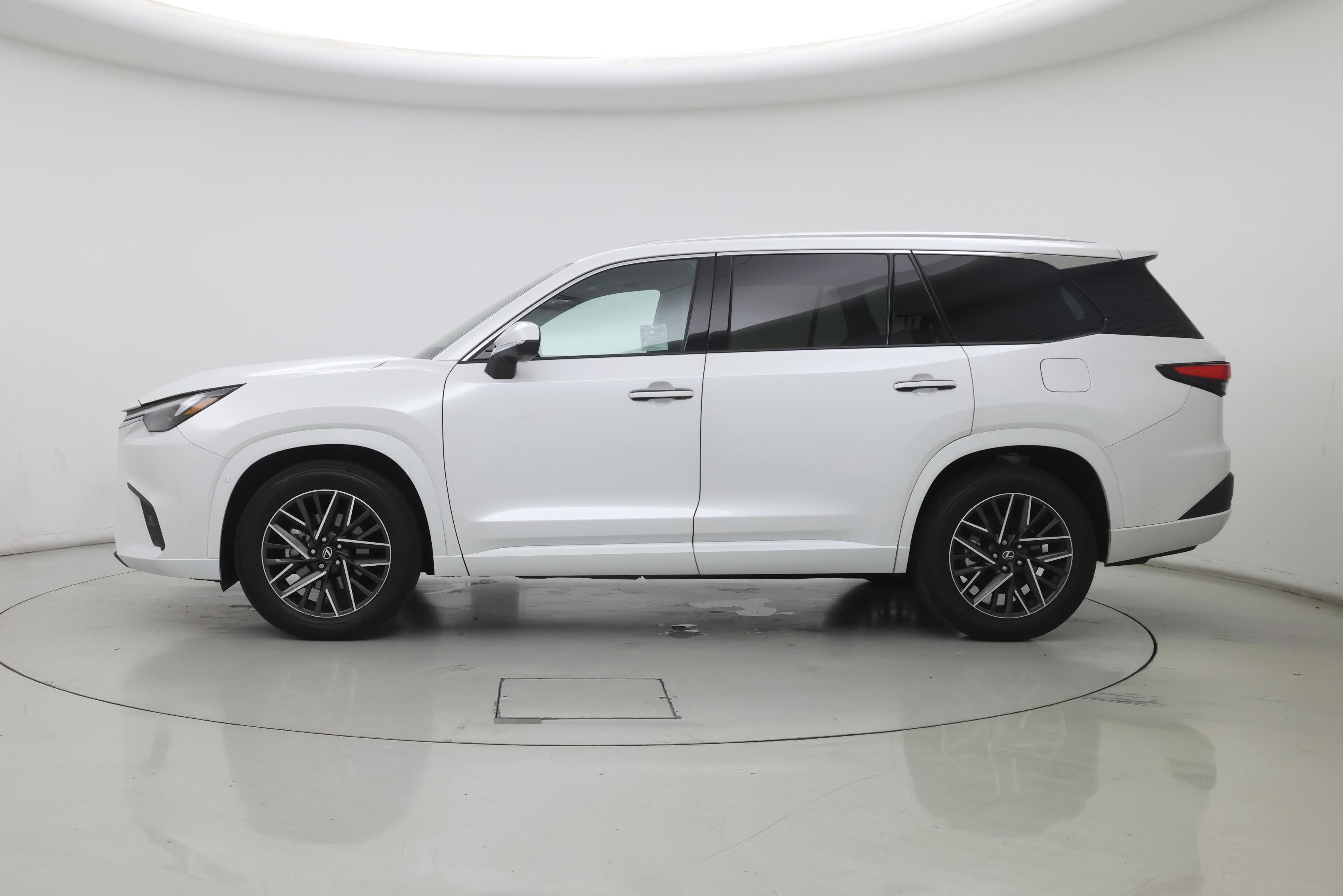 Thumbnail: 2026 Lexus TX - 3