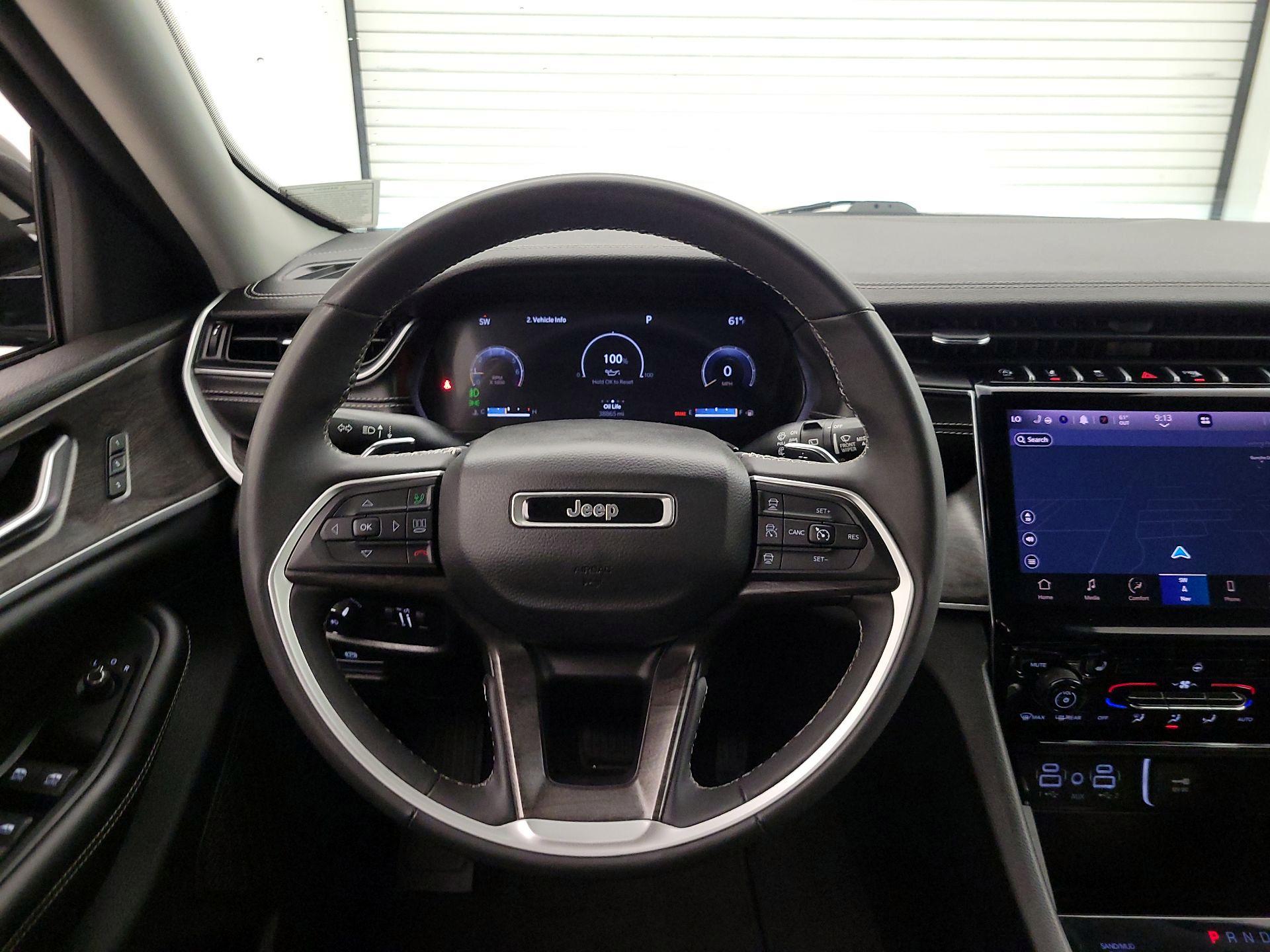 Thumbnail: 2024 Jeep Grand Cherokee - 10