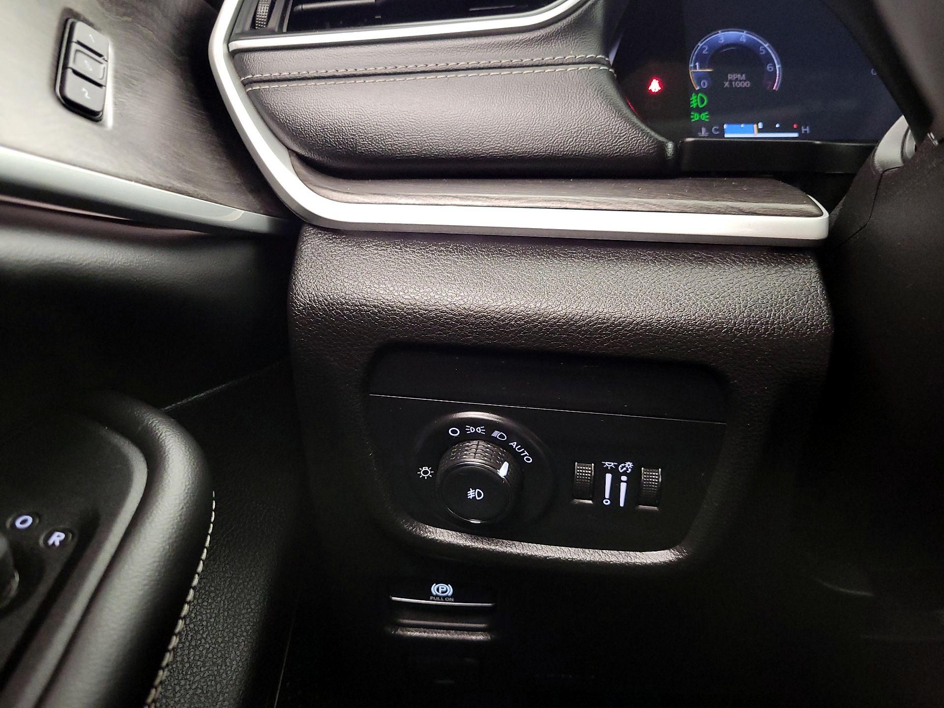 Thumbnail: 2024 Jeep Grand Cherokee - 13