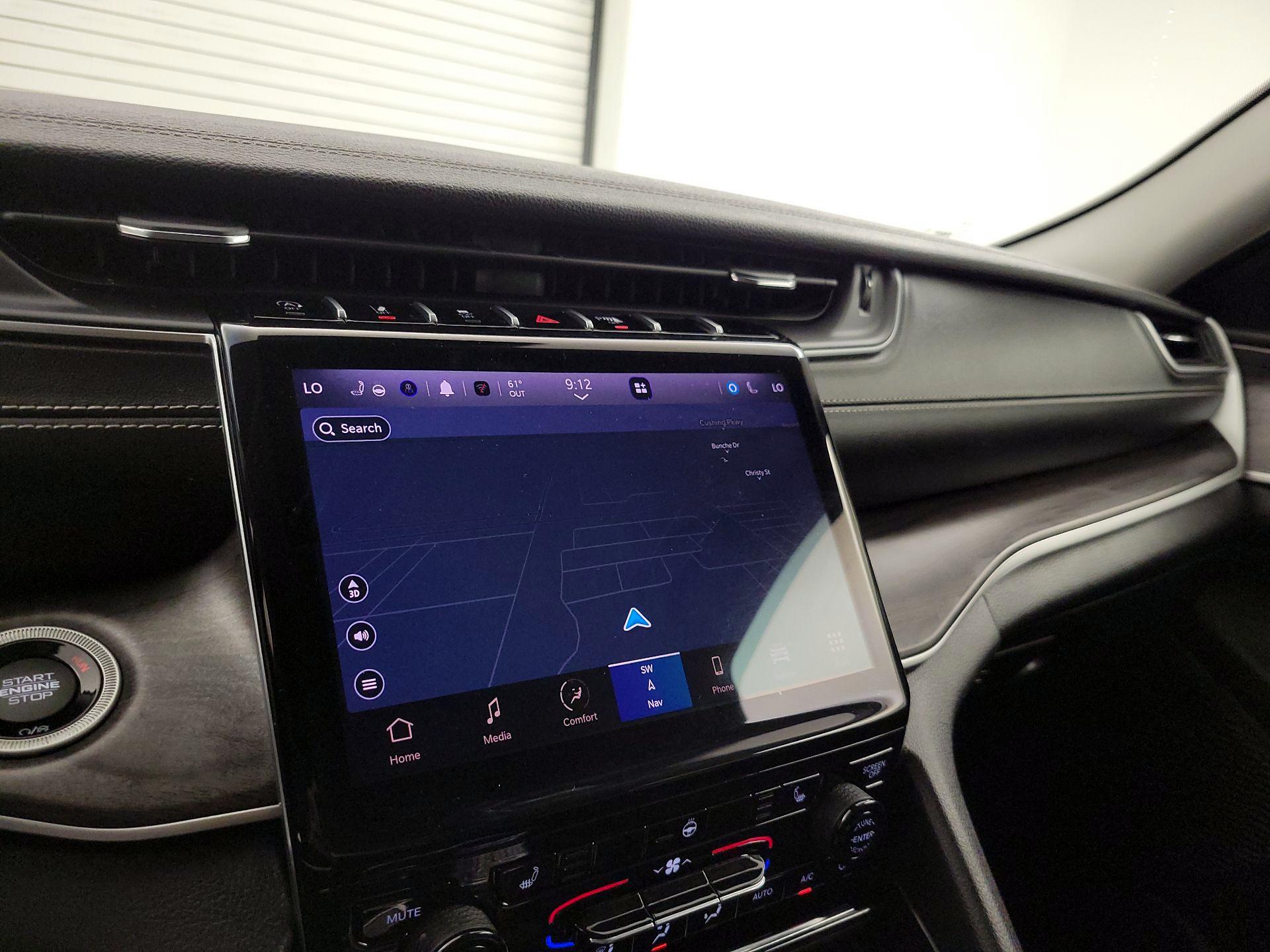 Thumbnail: 2024 Jeep Grand Cherokee - 14