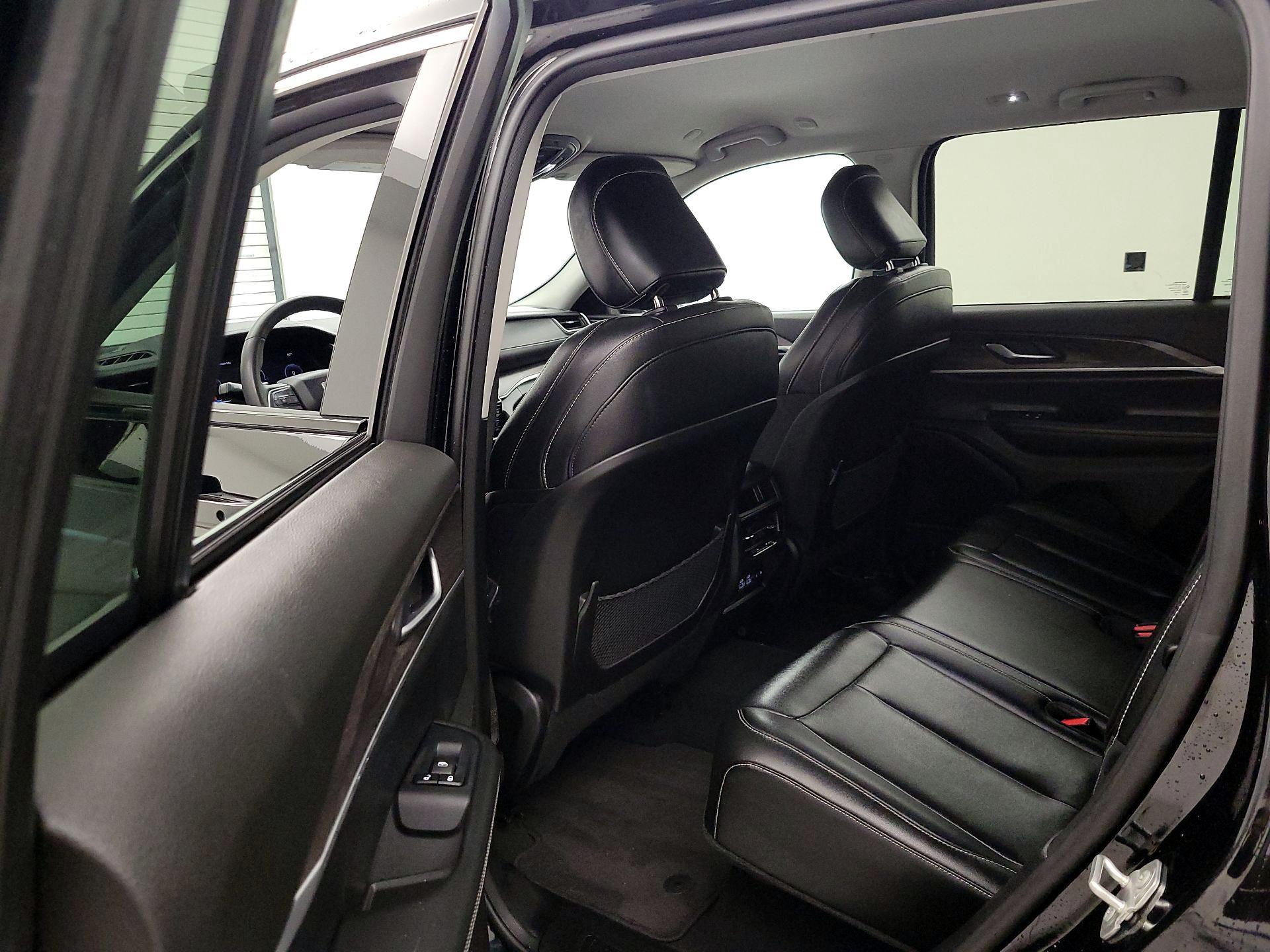 Thumbnail: 2024 Jeep Grand Cherokee - 20