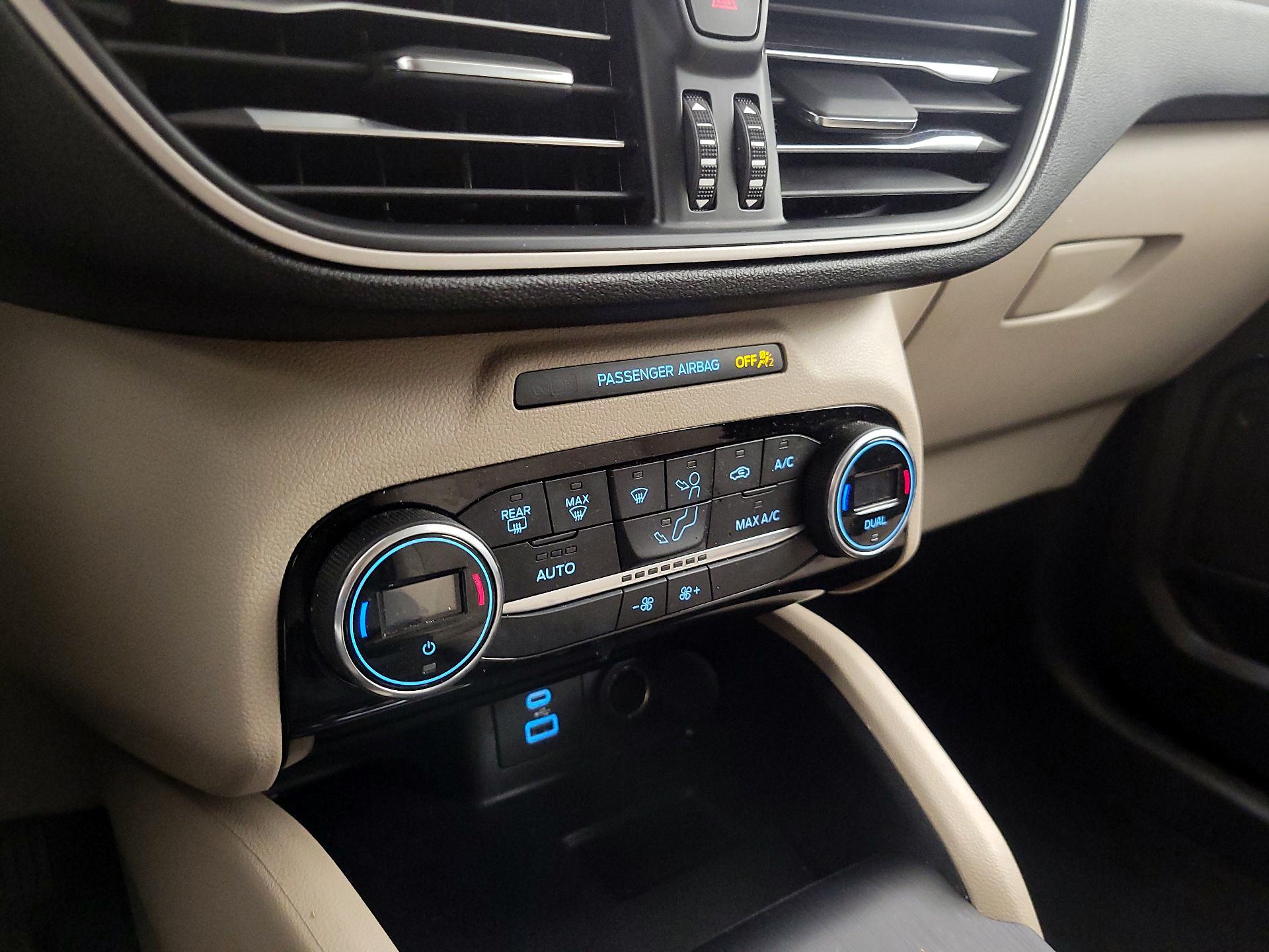Thumbnail: 2021 Ford Escape - 16