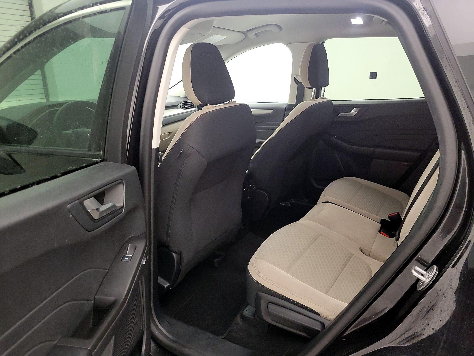 Thumbnail: 2021 Ford Escape - 19