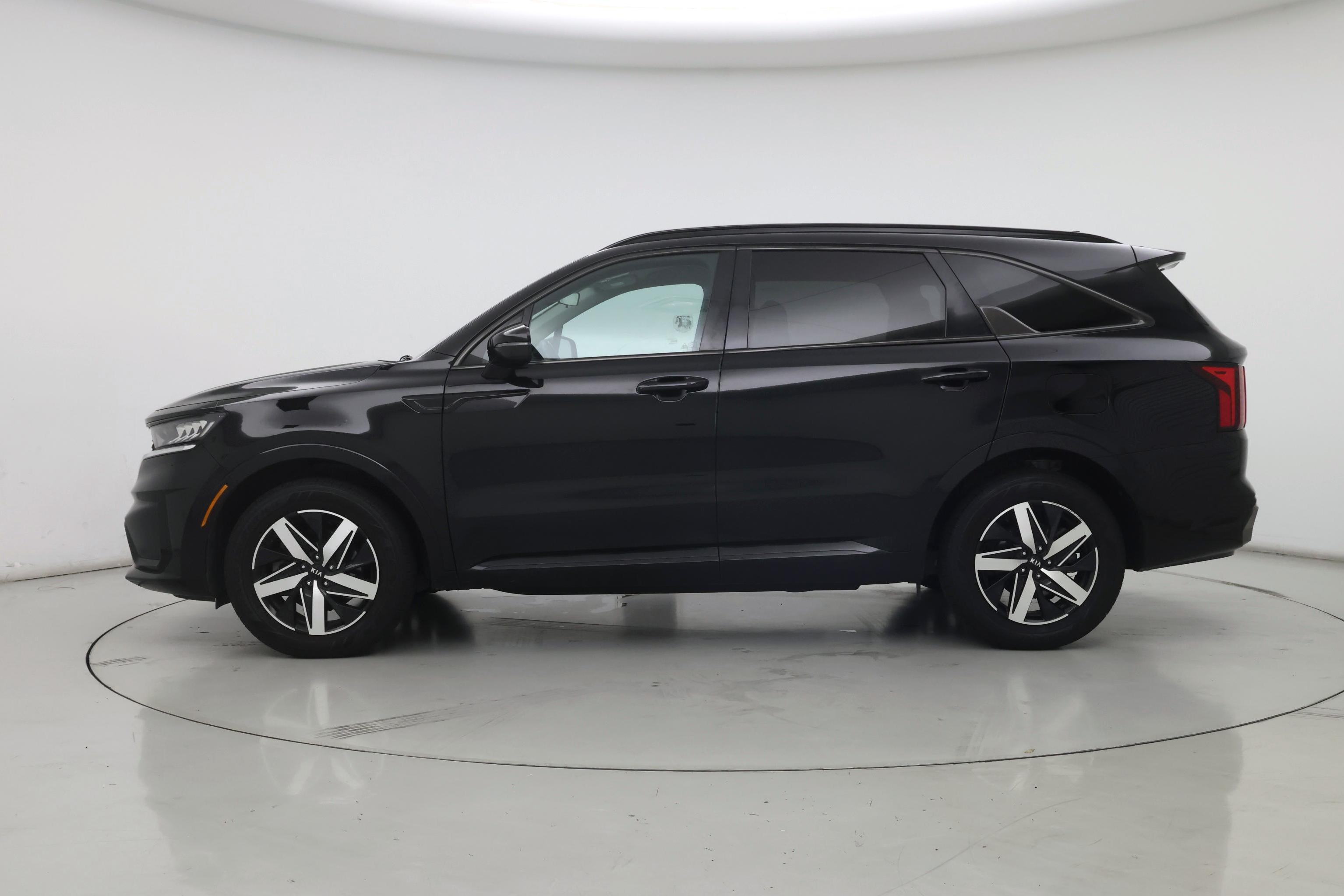 Thumbnail: 2021 Kia Sorento - 3