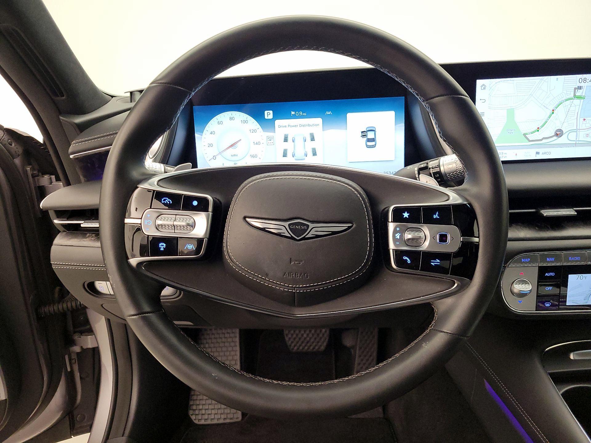 Thumbnail: 2023 Genesis G90 - 10