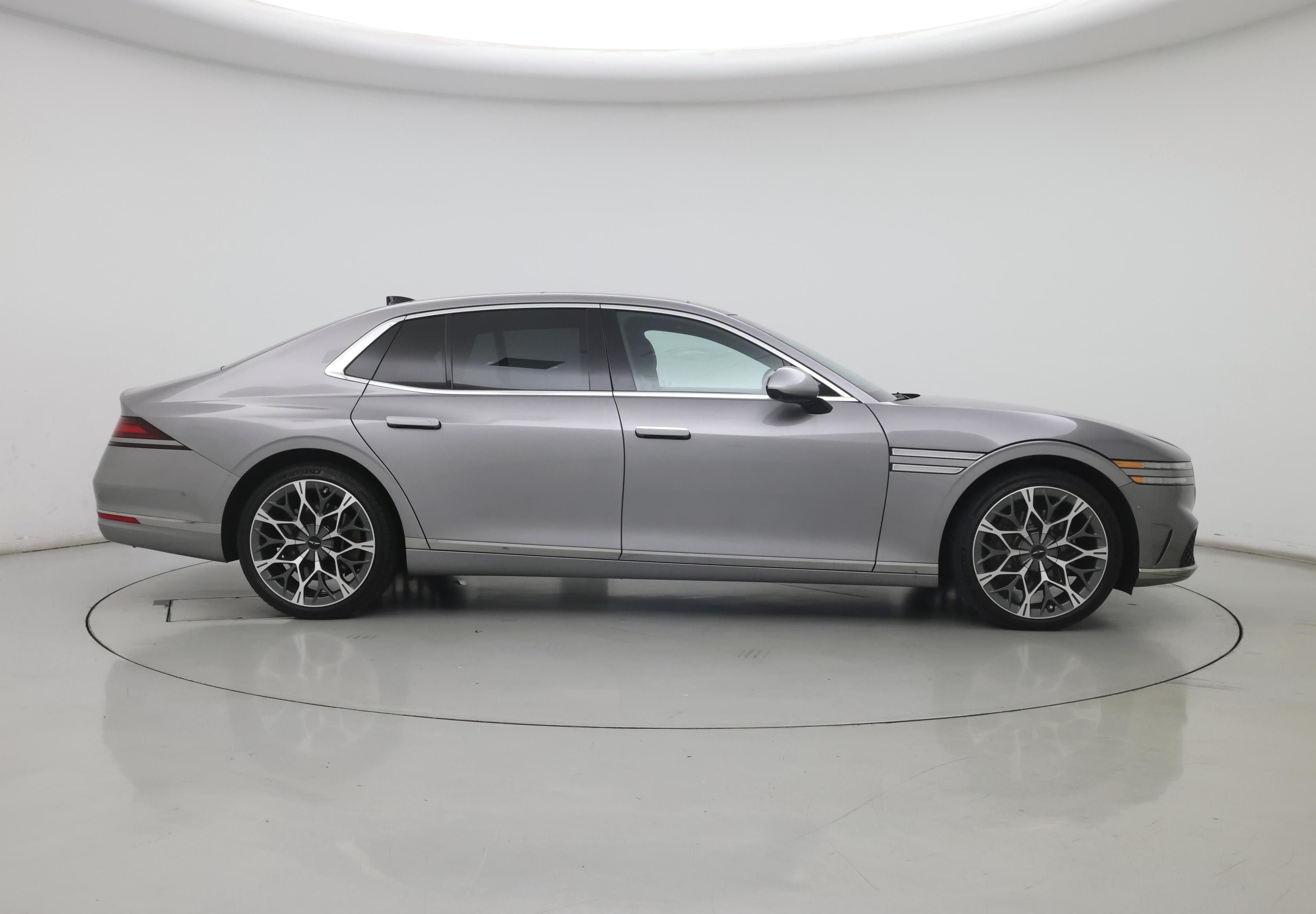 Thumbnail: 2023 Genesis G90 - 7