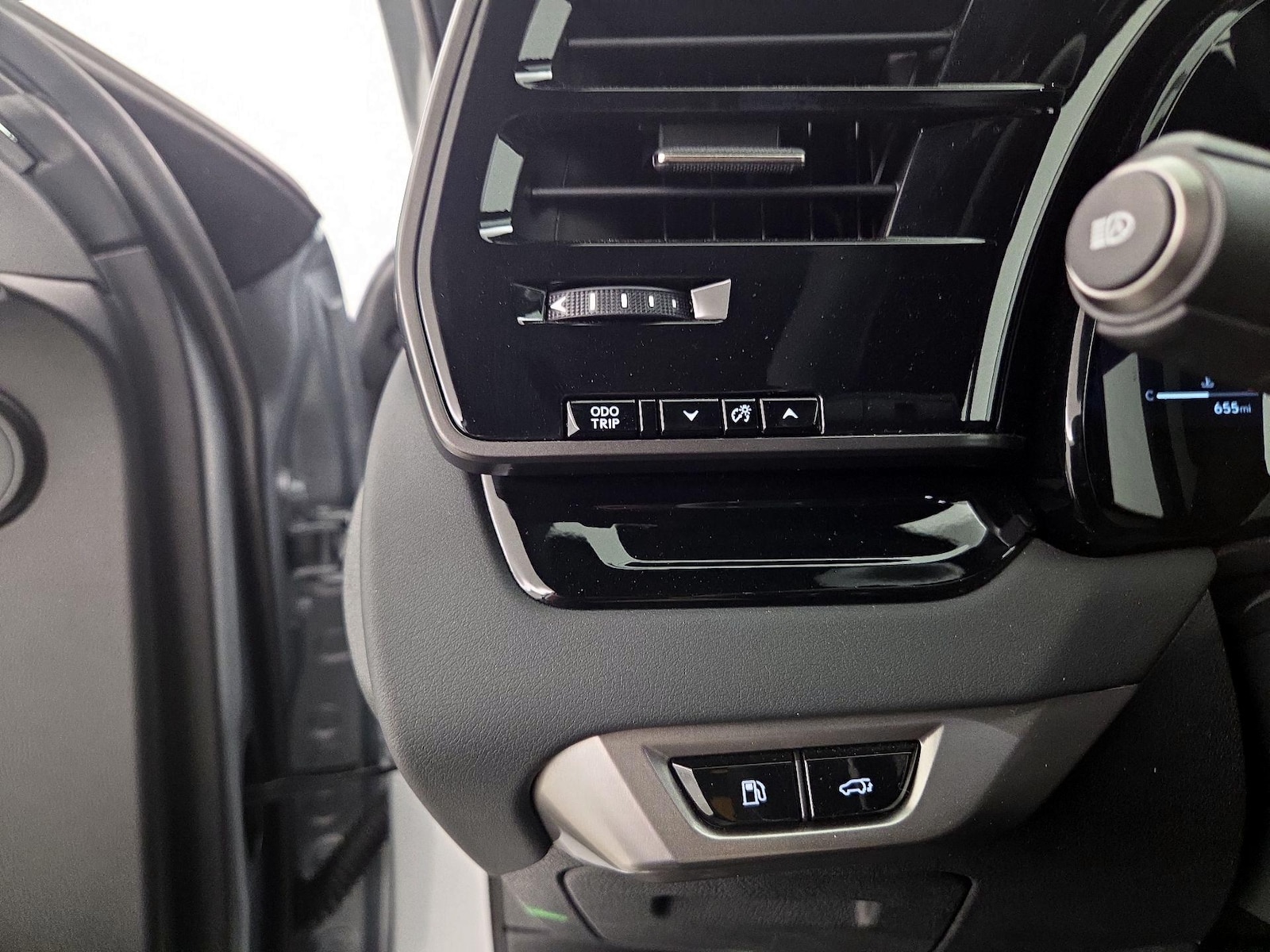 2026 Lexus RX 350 - Photo 14