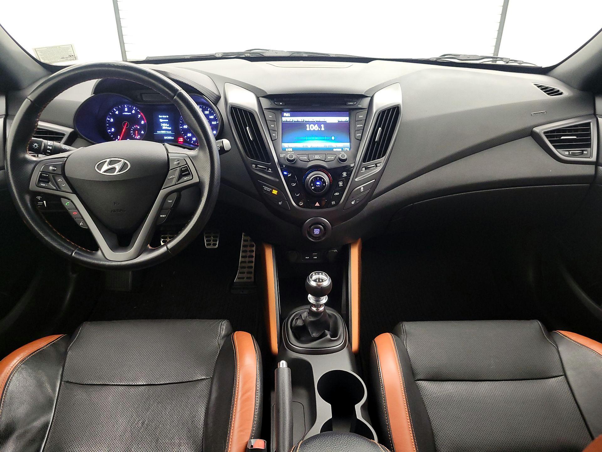 Thumbnail: 2016 Hyundai Veloster - 9