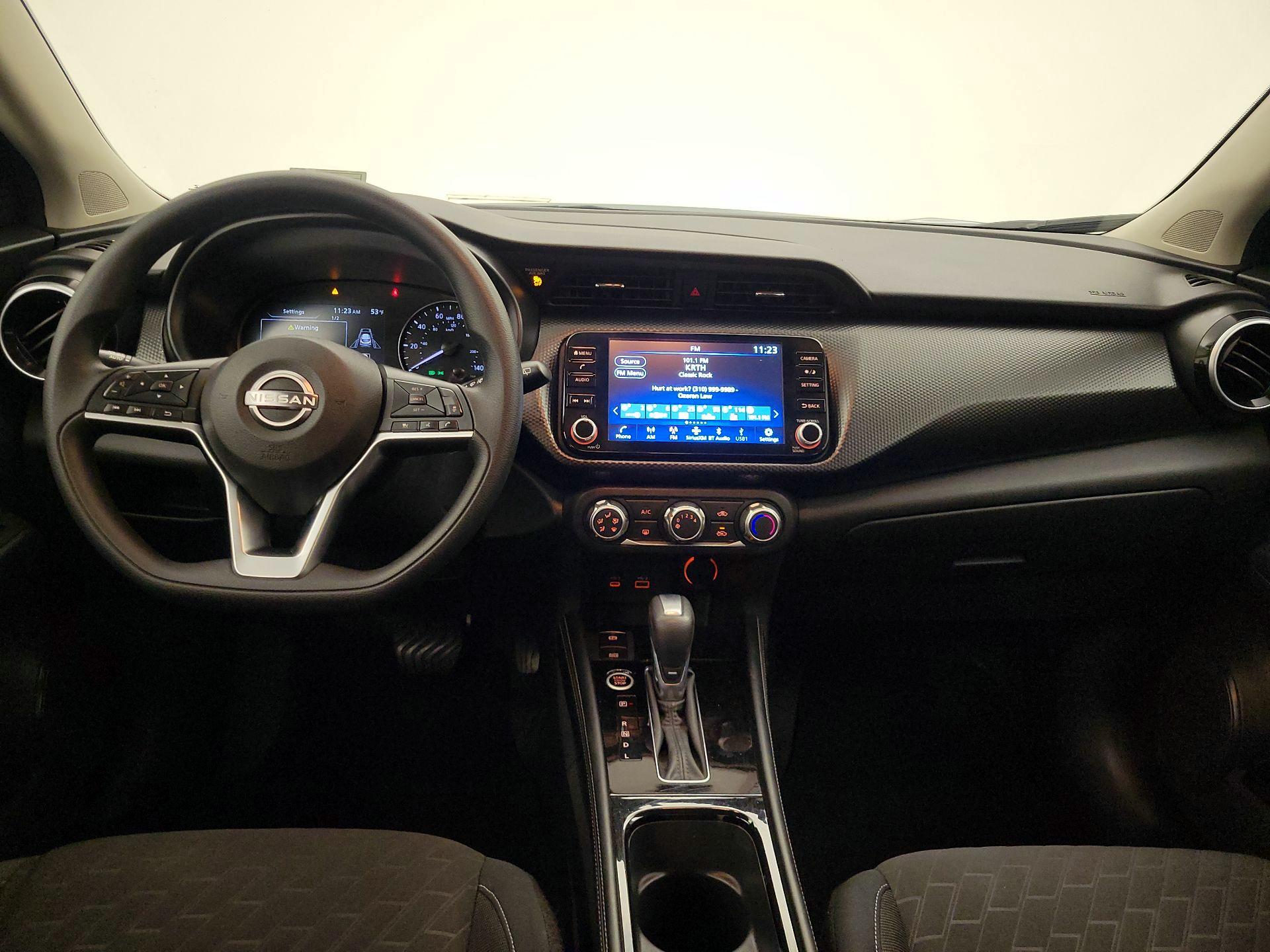 Thumbnail: 2023 Nissan Kicks - 9