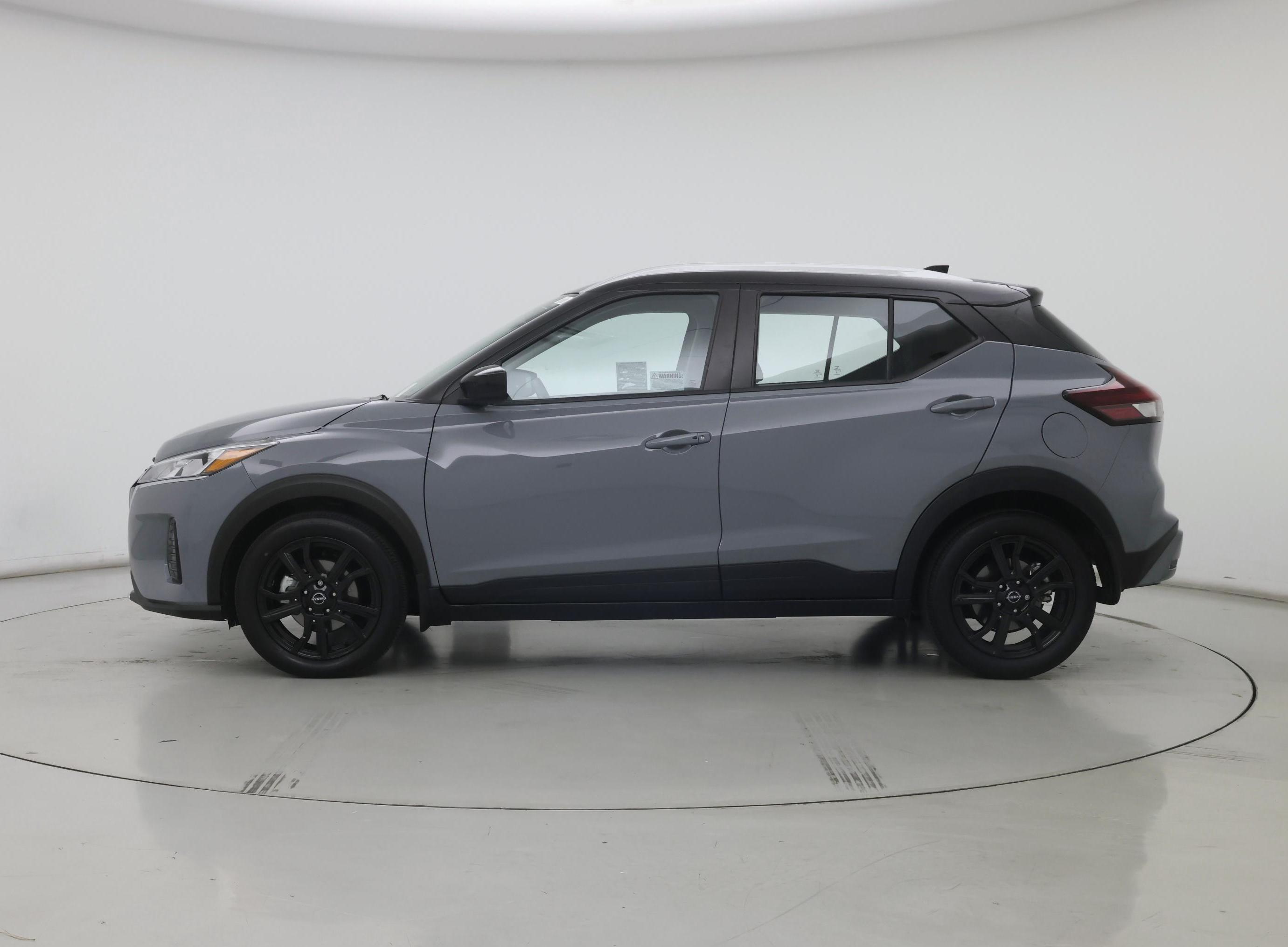 Thumbnail: 2023 Nissan Kicks - 3