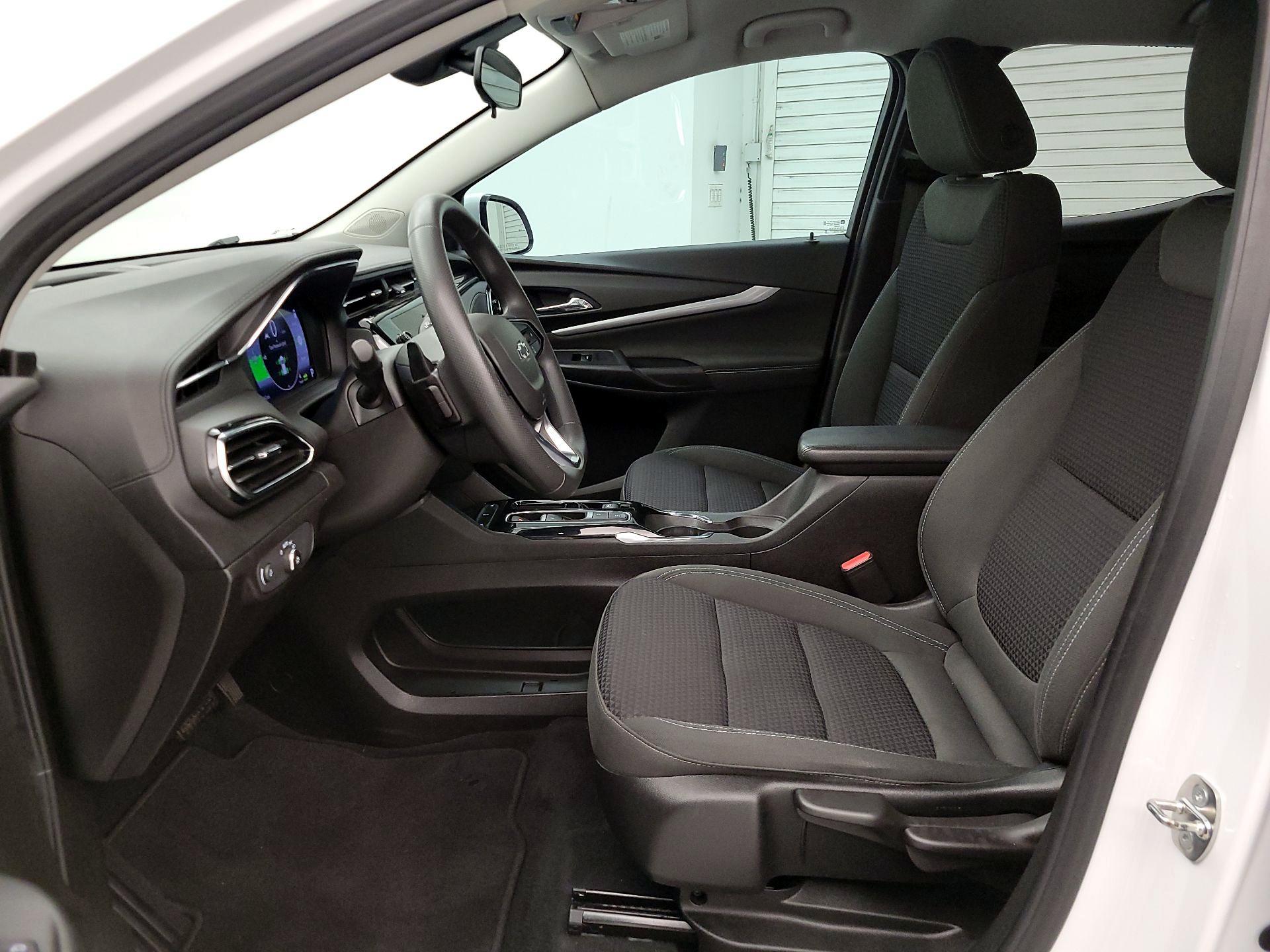 Thumbnail: 2023 Chevrolet Bolt EUV - 11