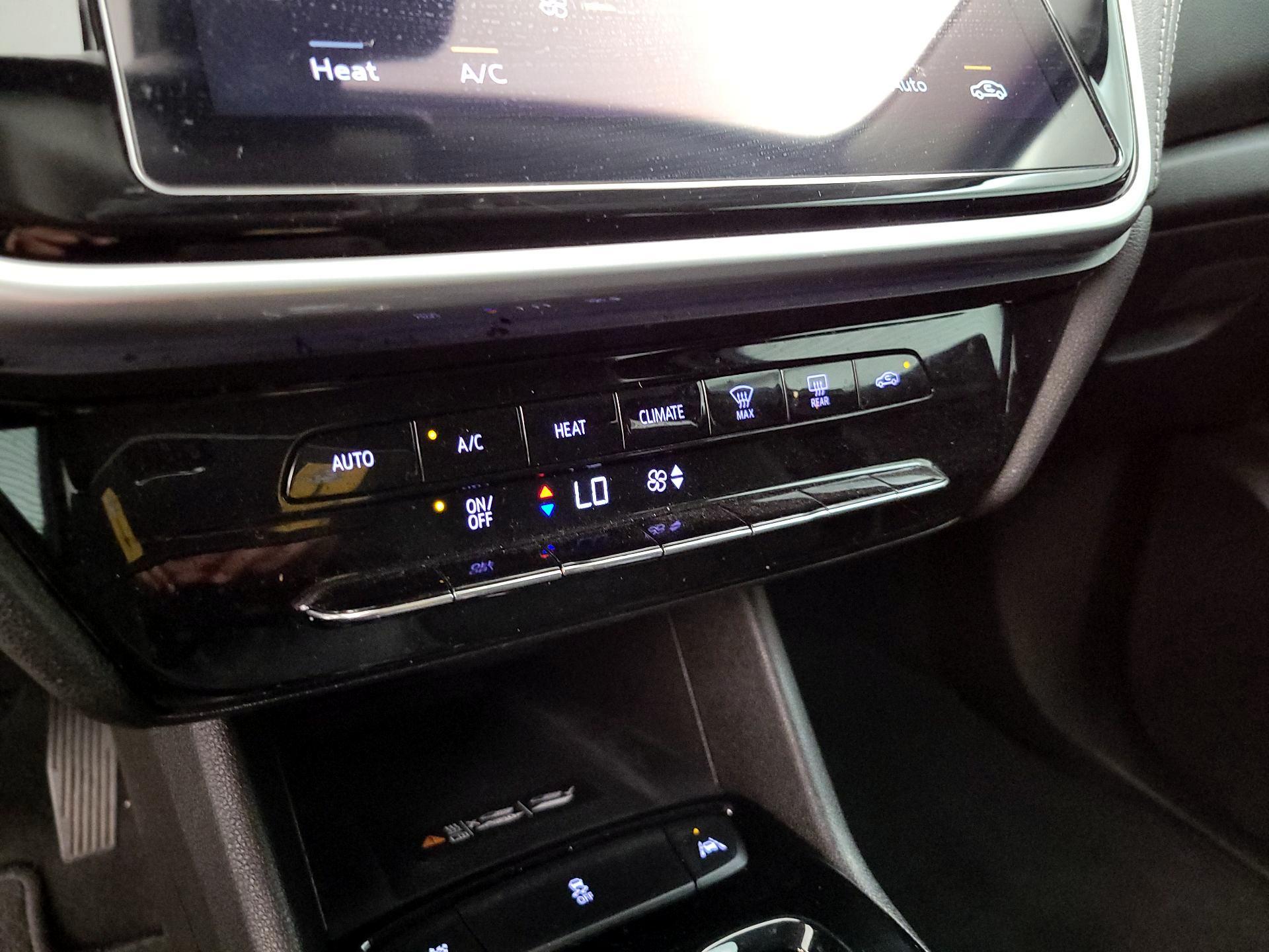 Thumbnail: 2023 Chevrolet Bolt EUV - 16