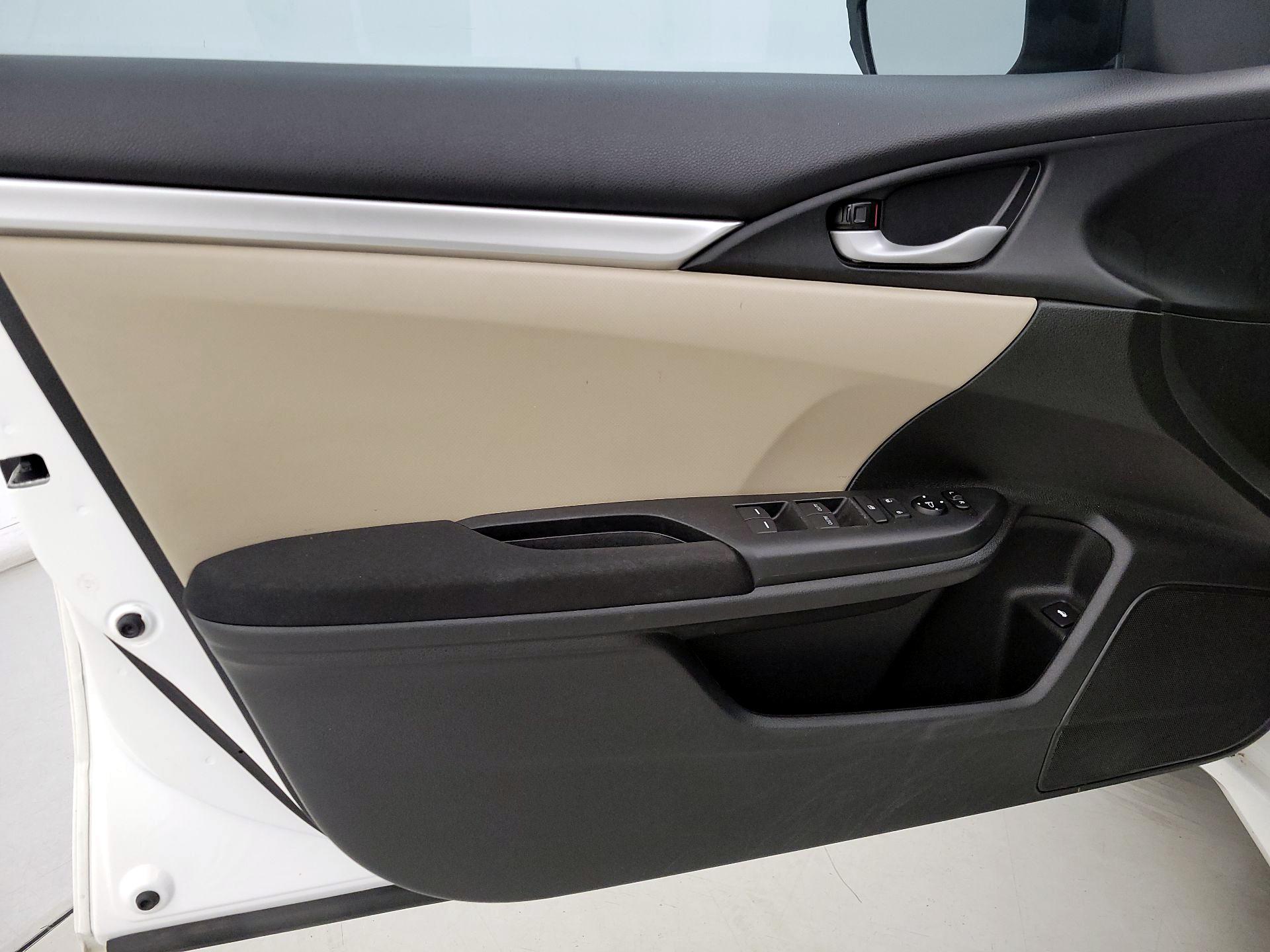 Thumbnail: 2018 Honda Civic - 12