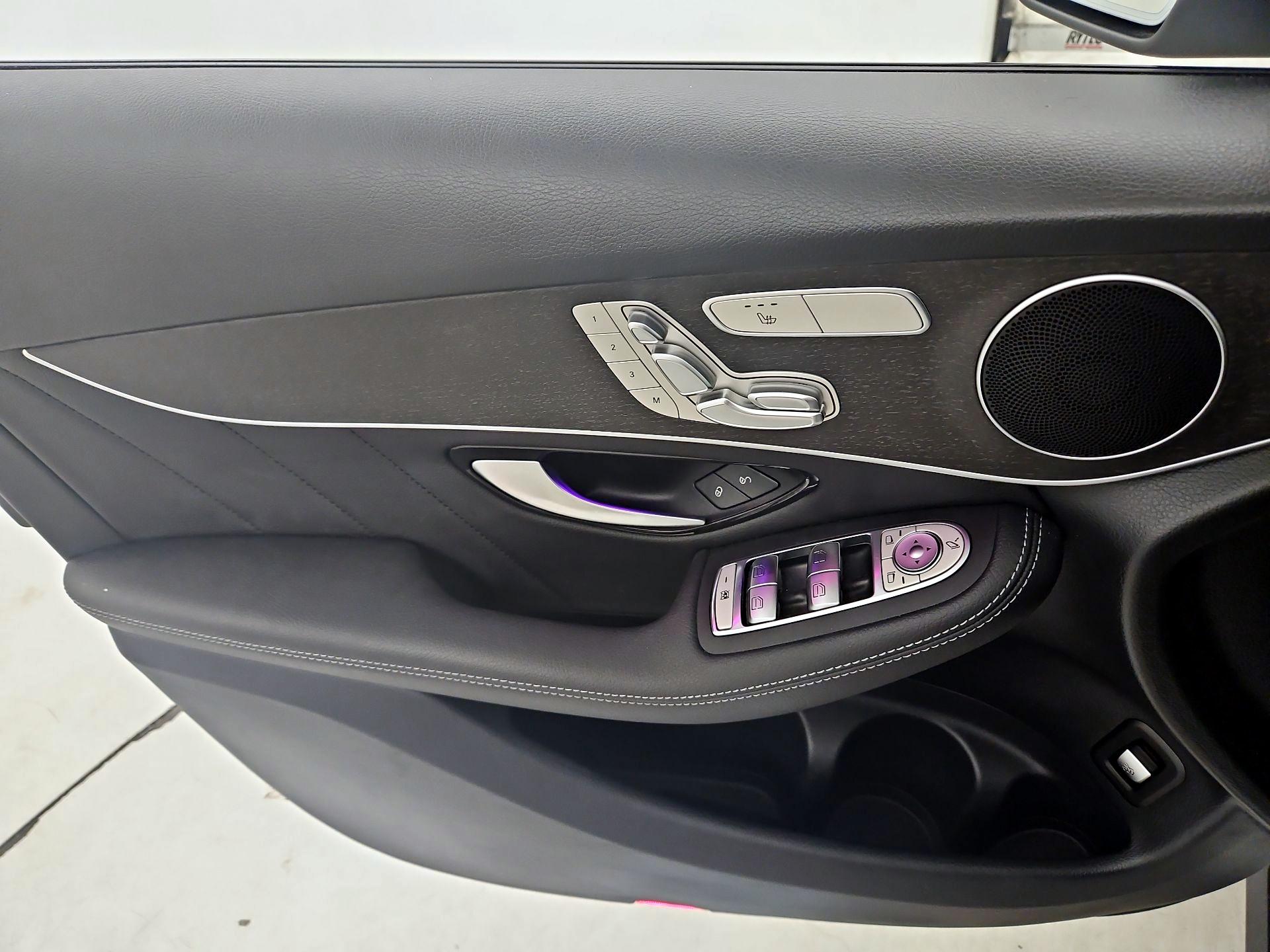 Thumbnail: 2022 Mercedes-Benz GLC - 11