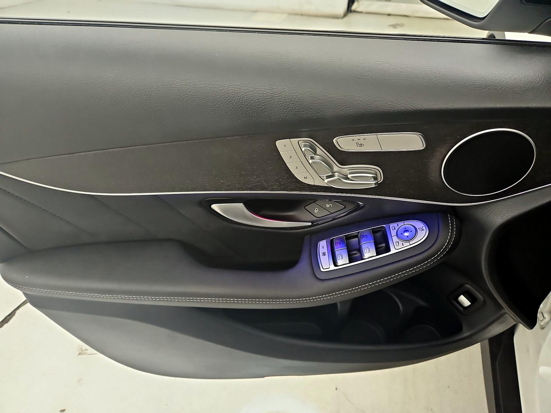 Thumbnail: 2022 Mercedes-Benz GLC - 12