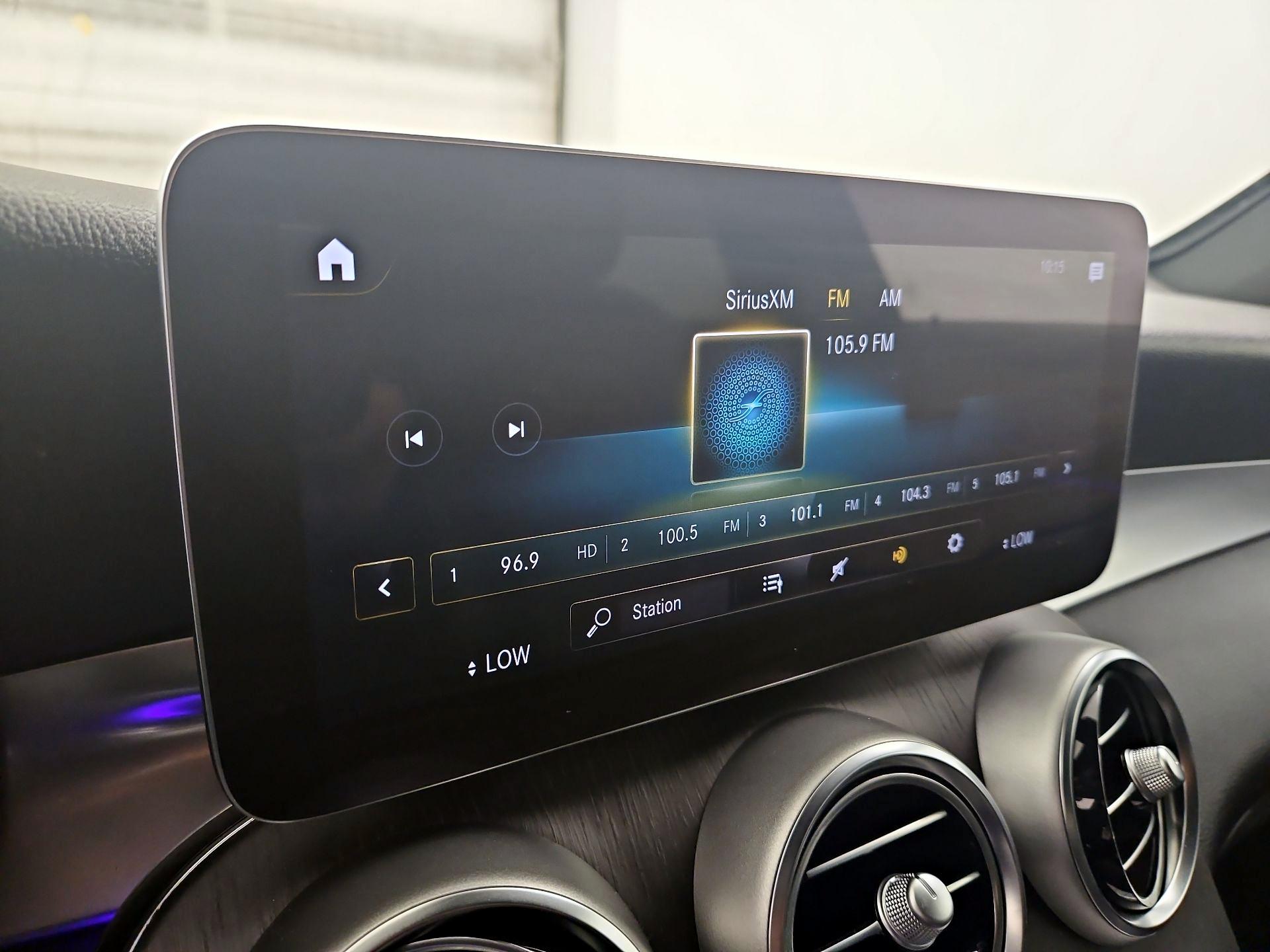 Thumbnail: 2022 Mercedes-Benz GLC - 15