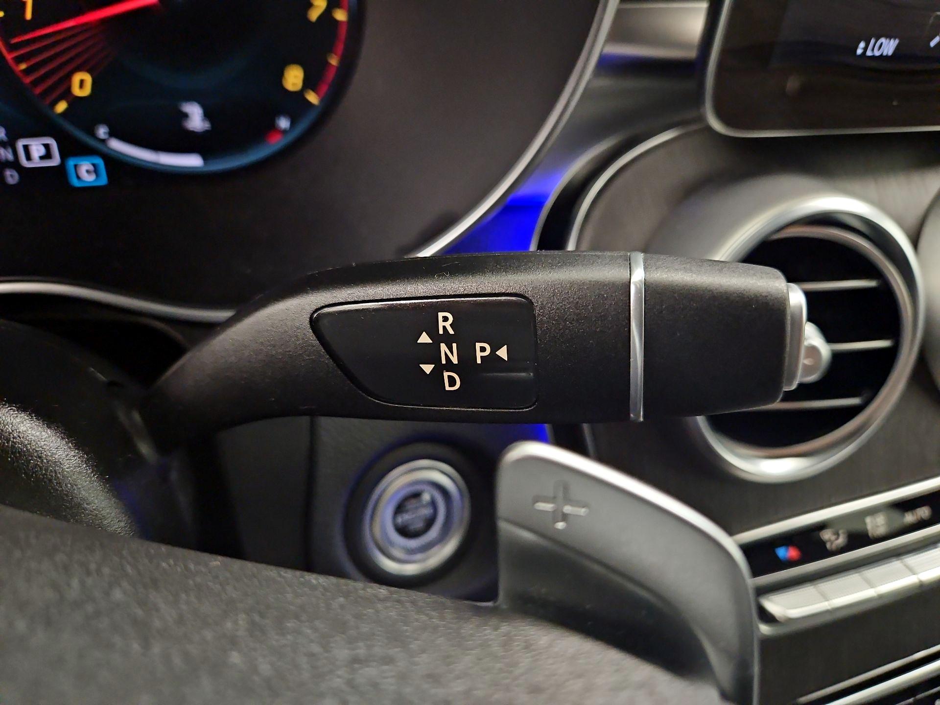 Thumbnail: 2022 Mercedes-Benz GLC - 17