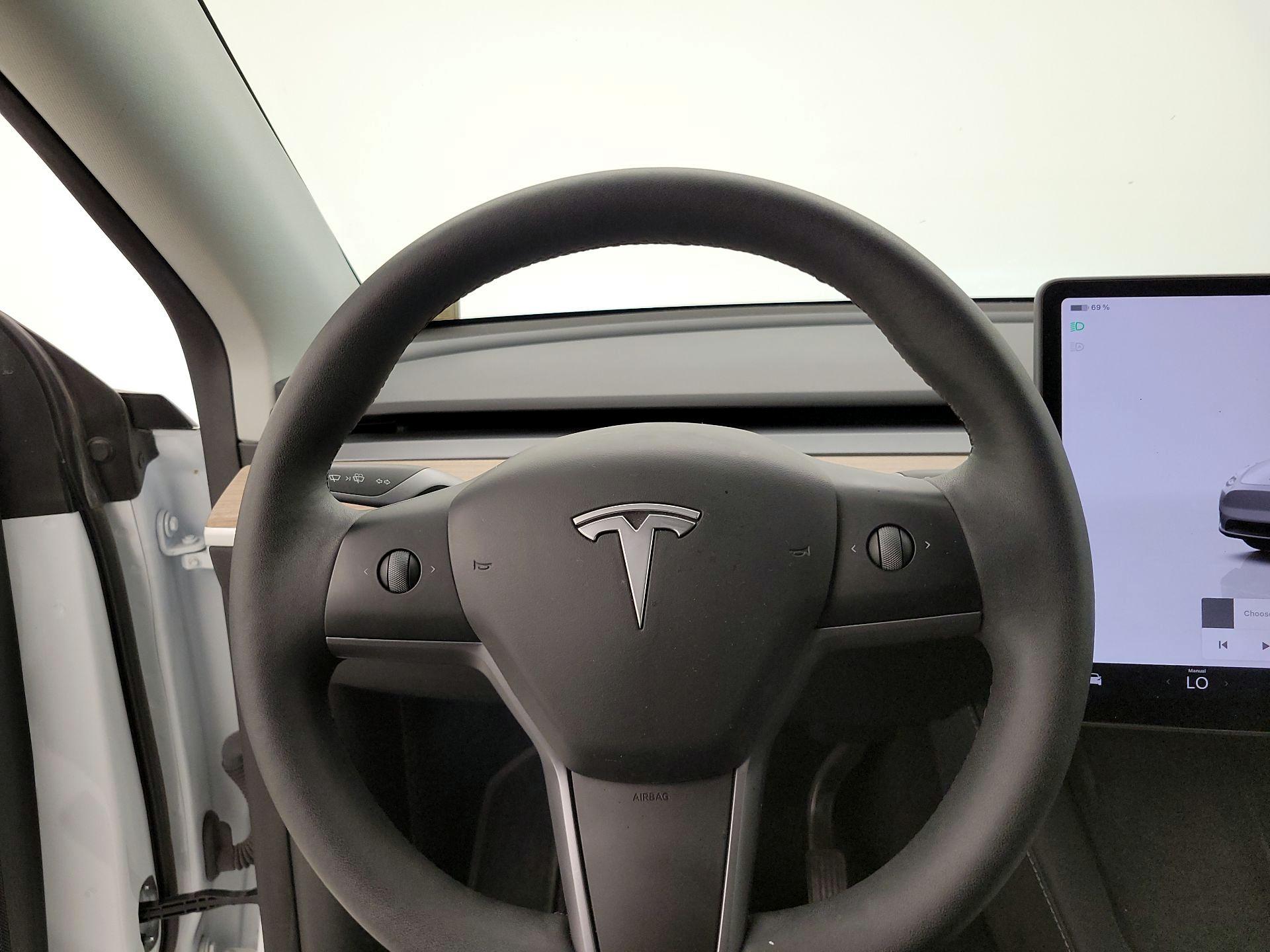 Thumbnail: 2024 Tesla Model Y - 10